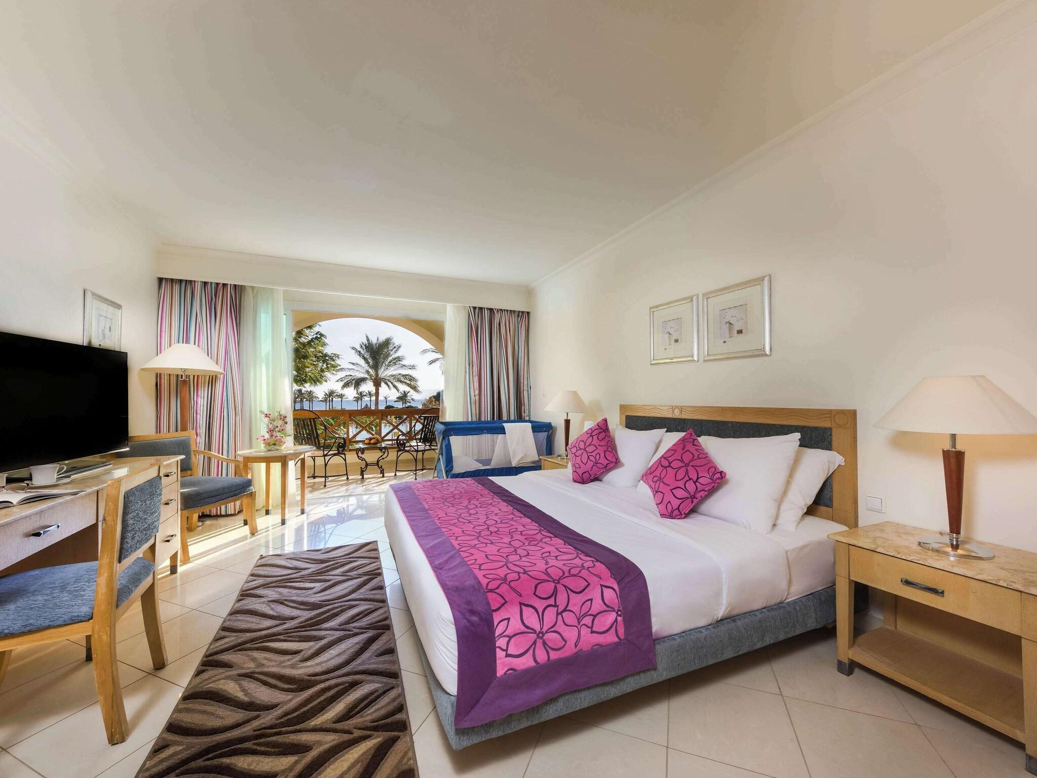 Double Classic King Bed