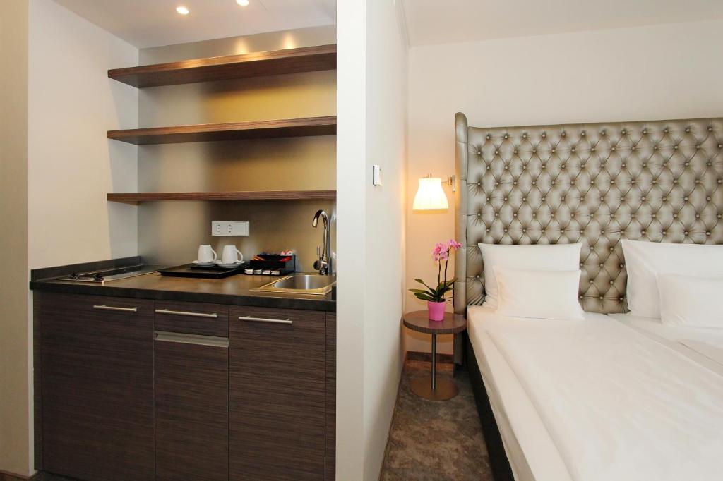 Double Single Superior