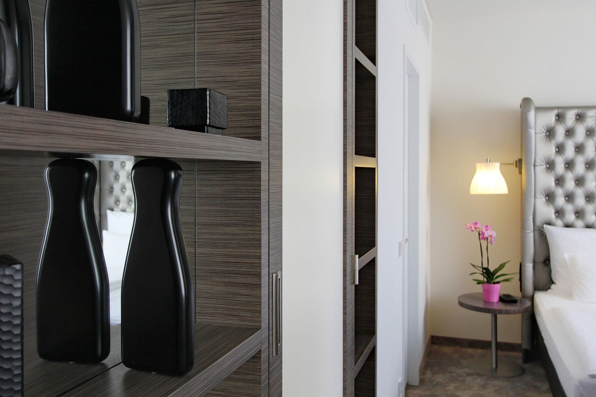 Junior Suite King Size Bed