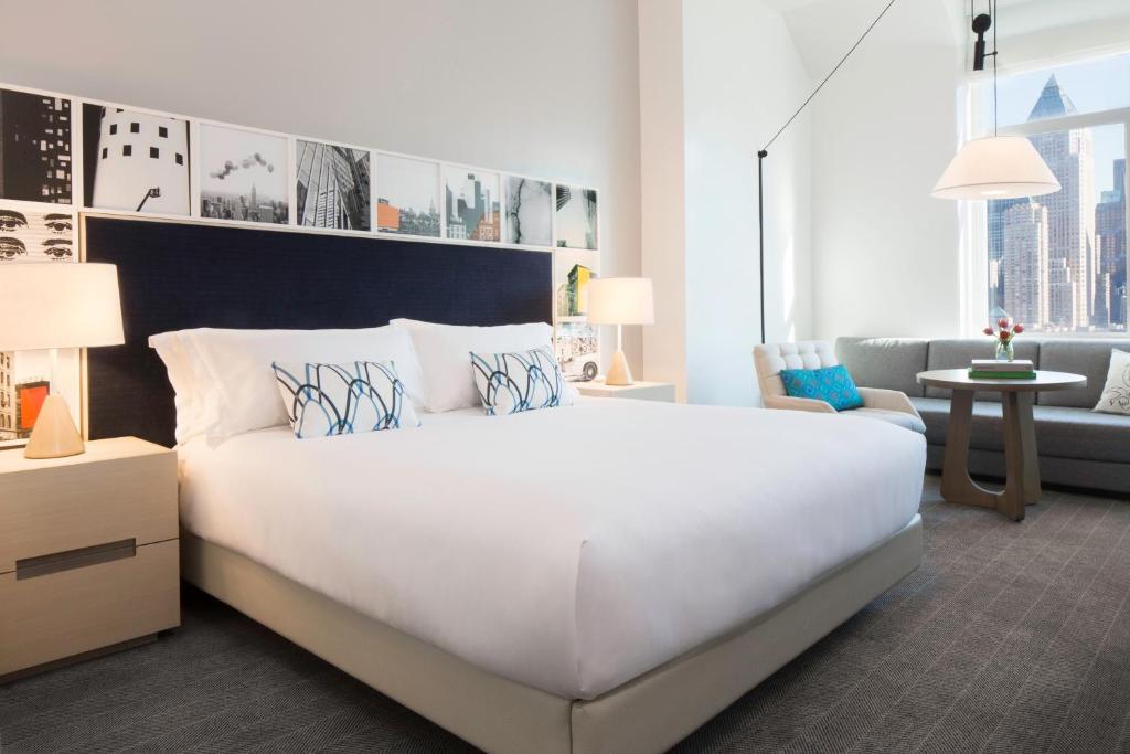 Room Premier King Bed