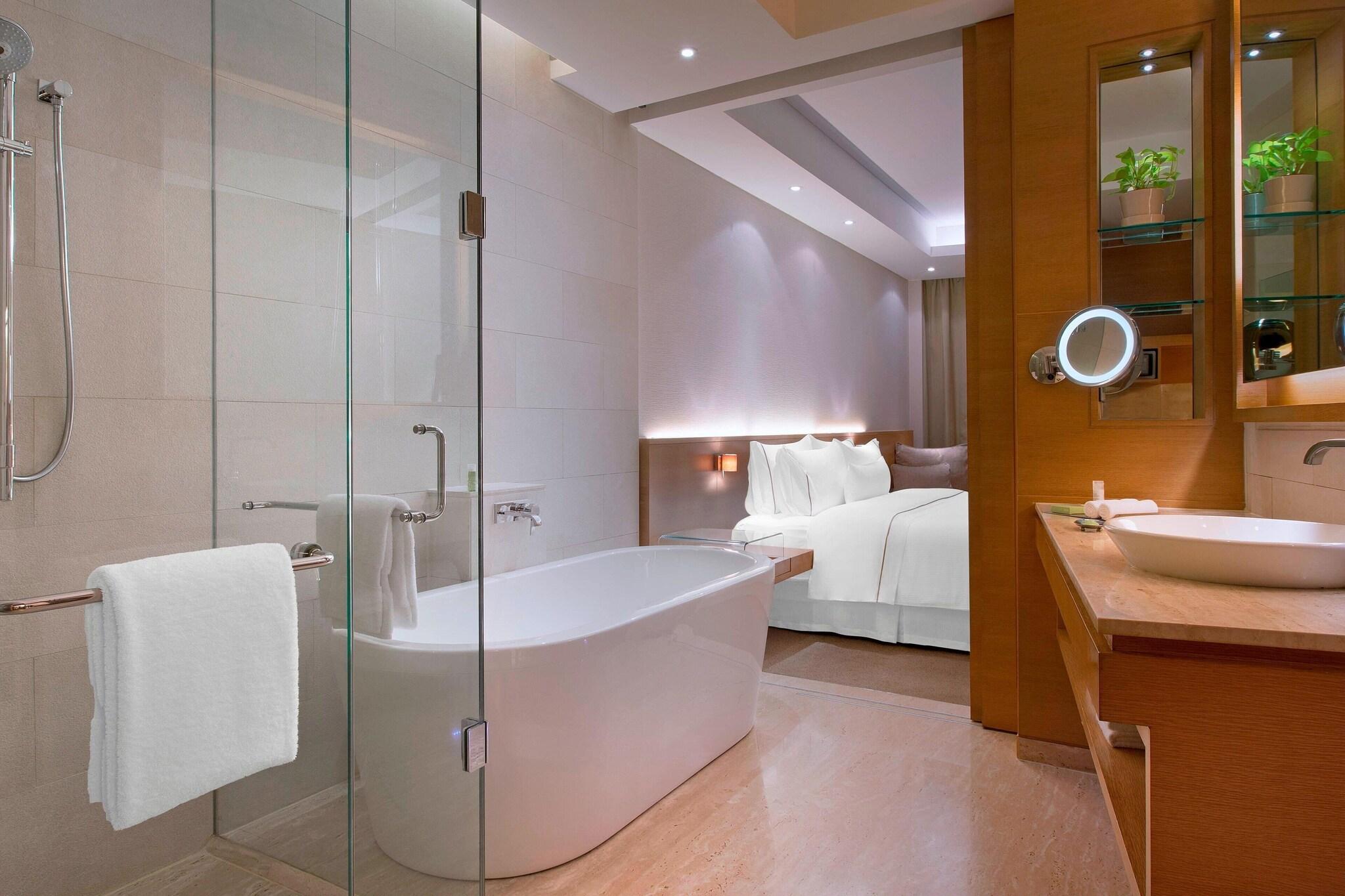 Double City View King Bed