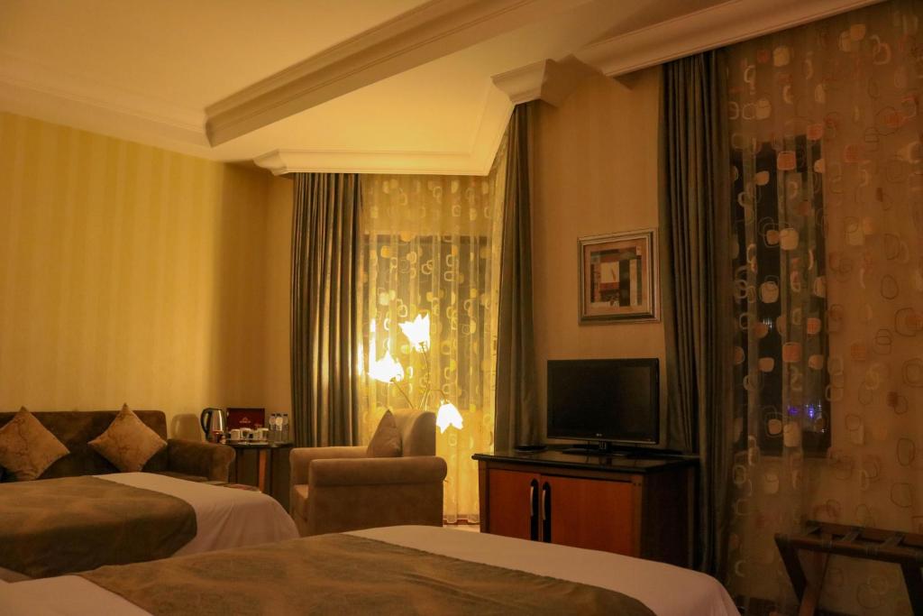 Double or Twin Standard