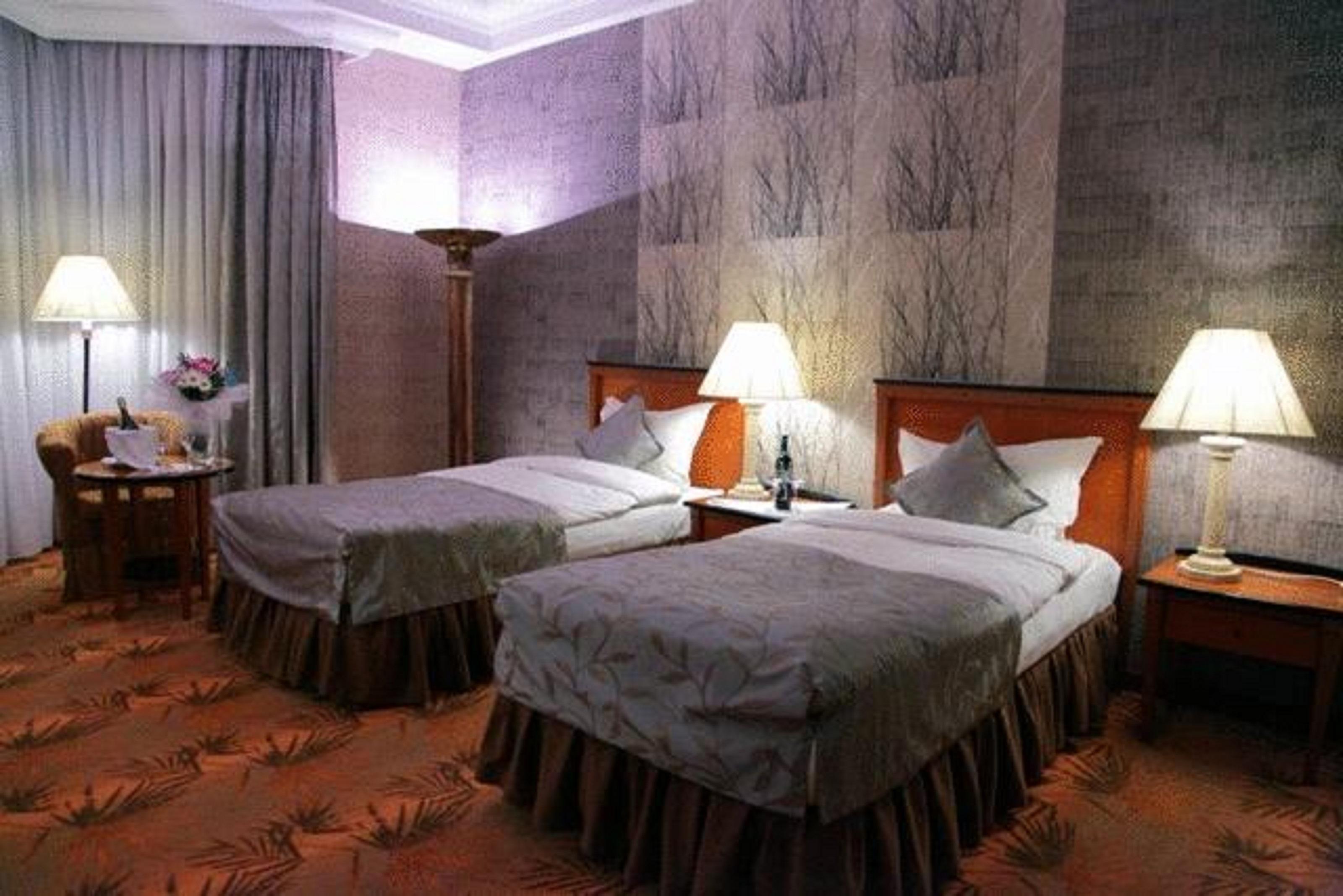 Double or Twin Deluxe