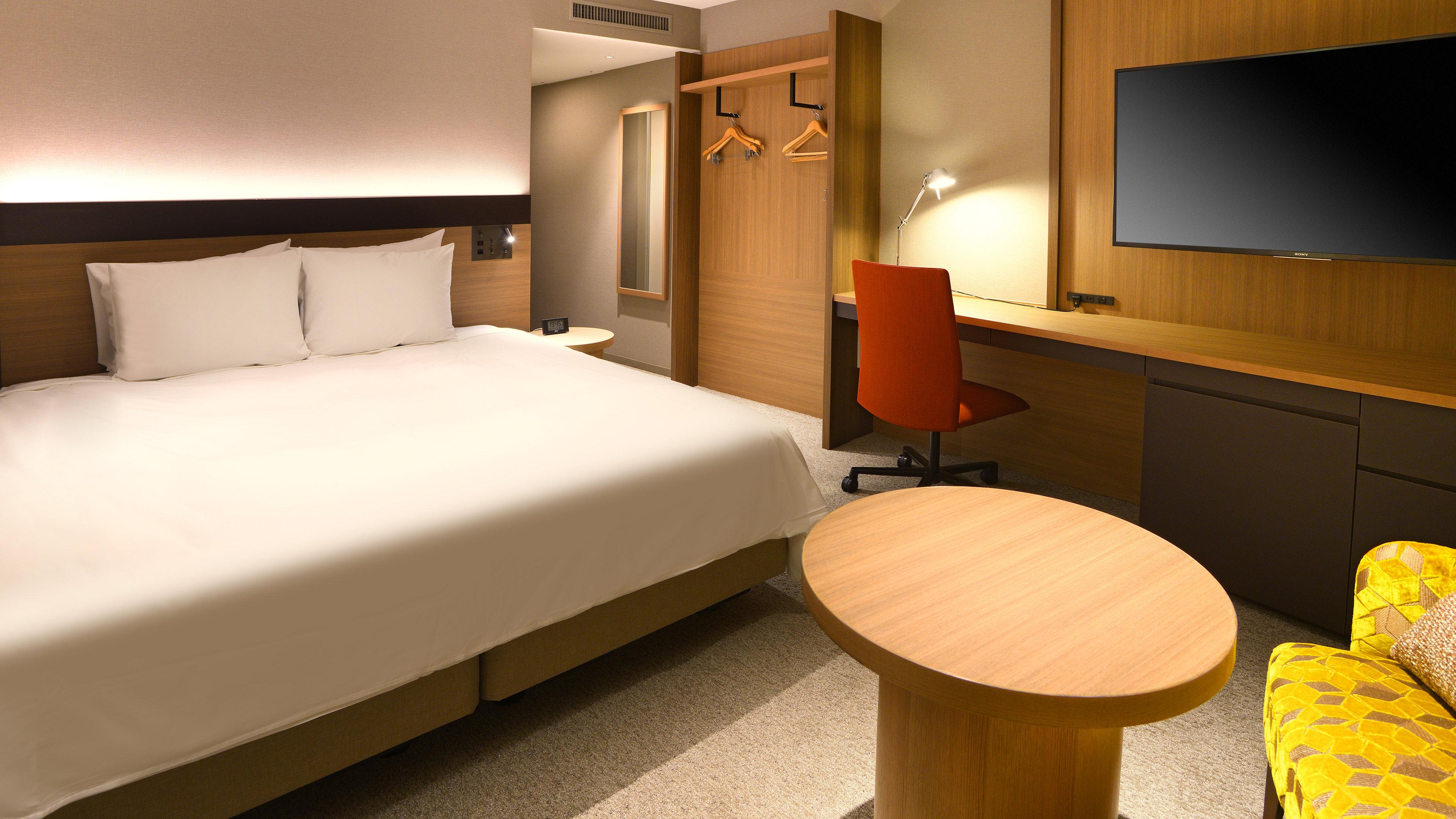 Double Queen Size Bed