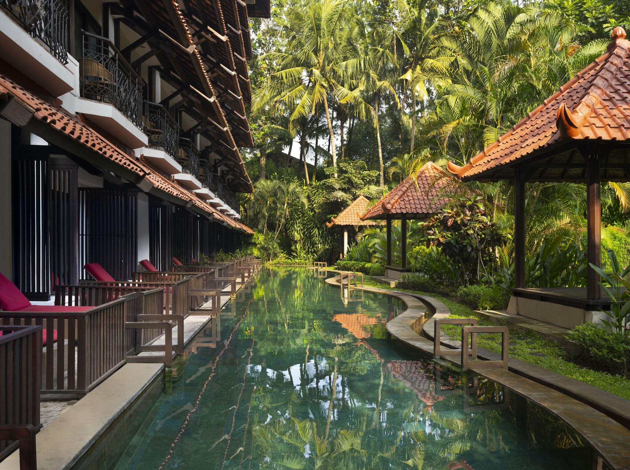 Double Club King Bed