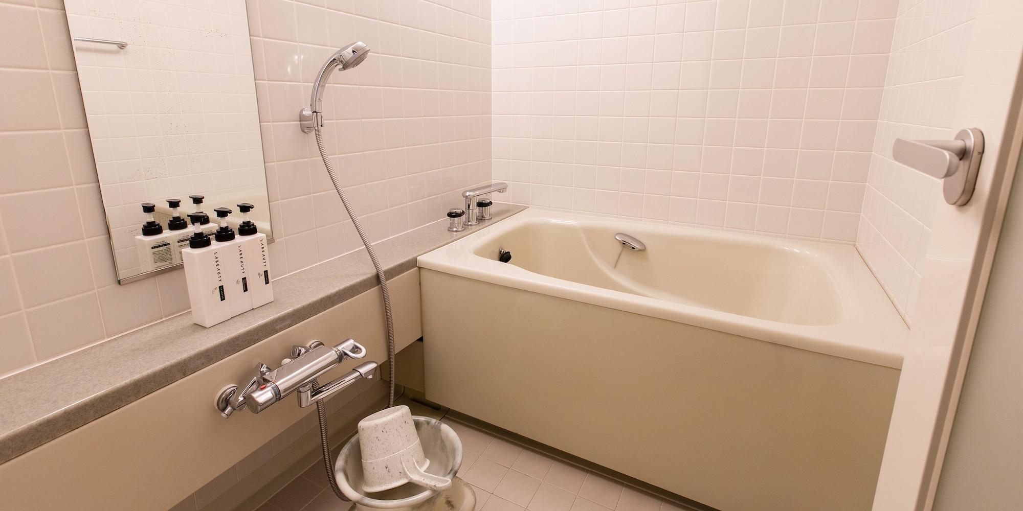 Quadruple Non Smoking