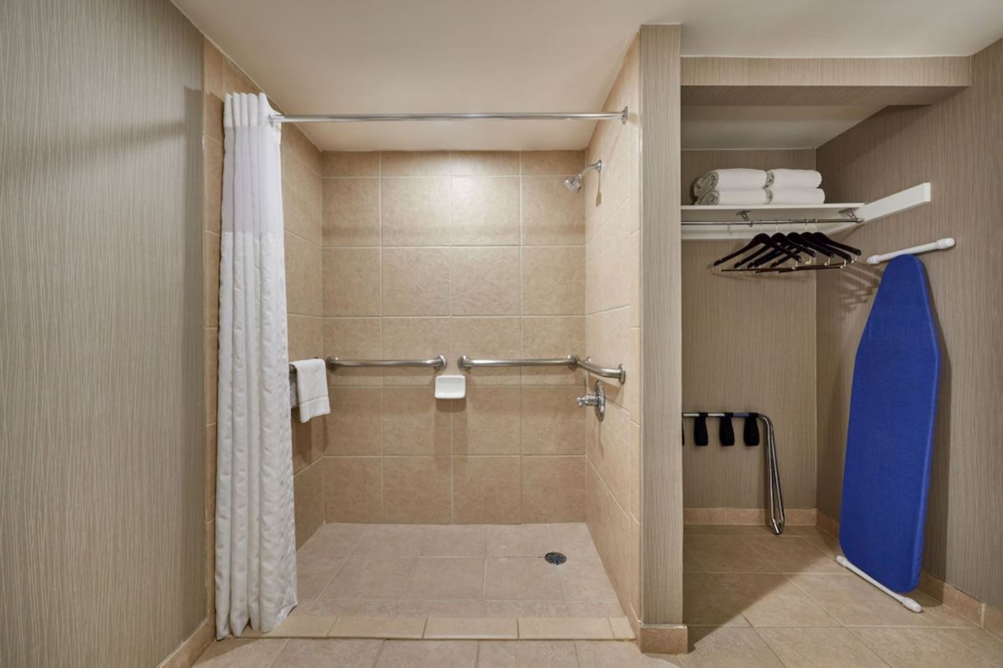 Double Two Double Beds Non Smoking