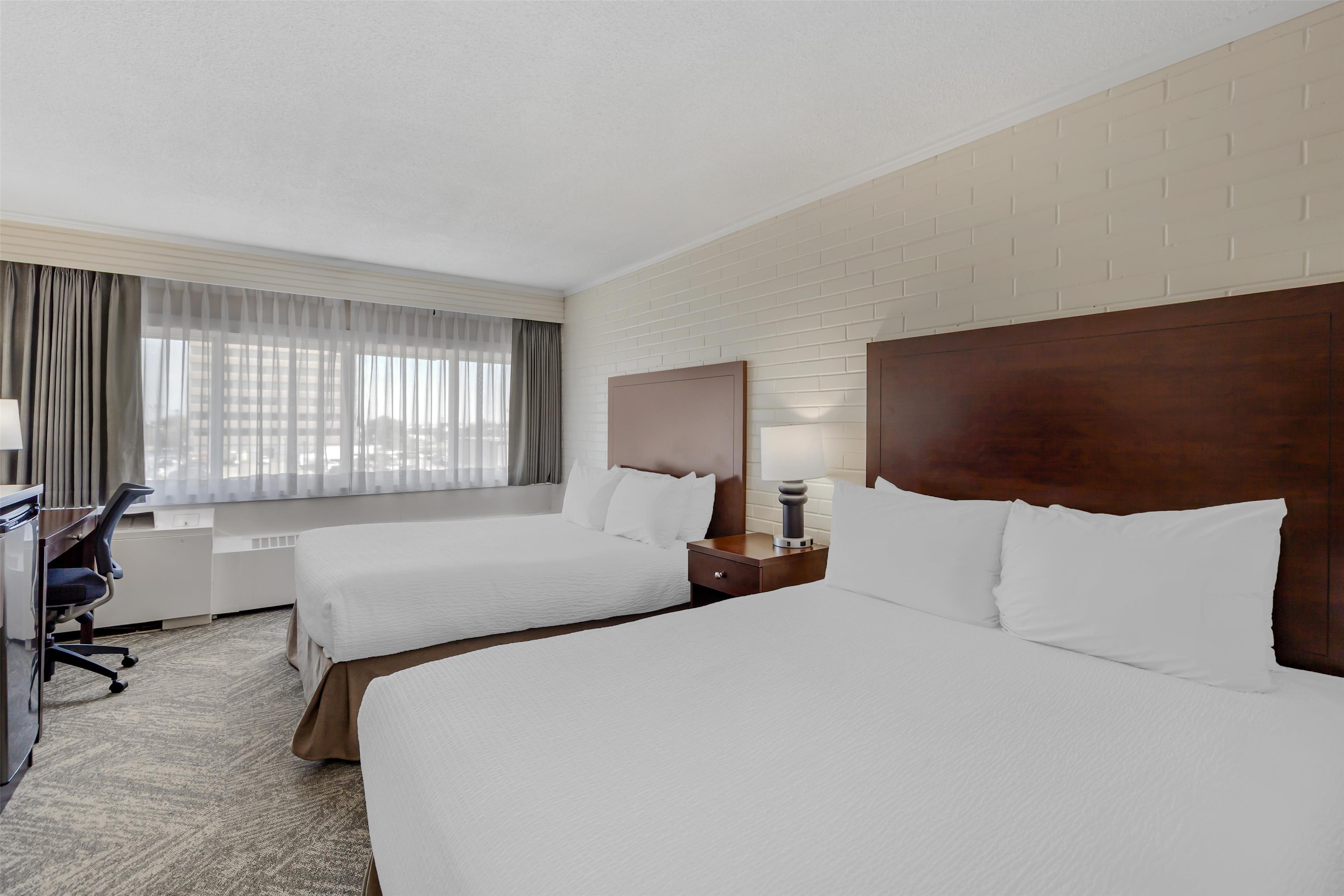 Double Executive Queen Bed