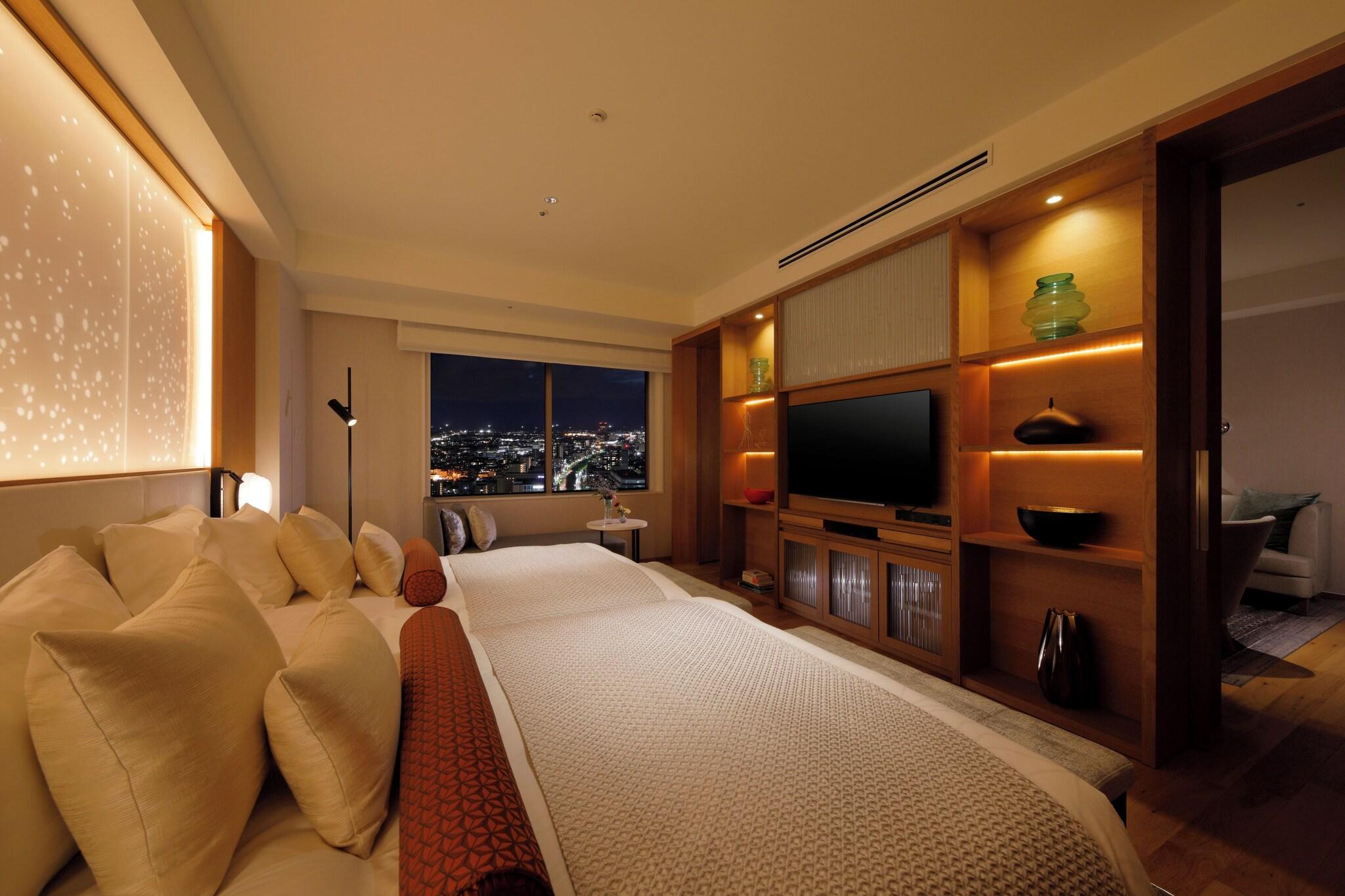 Suite Two Double Beds Non Smoking