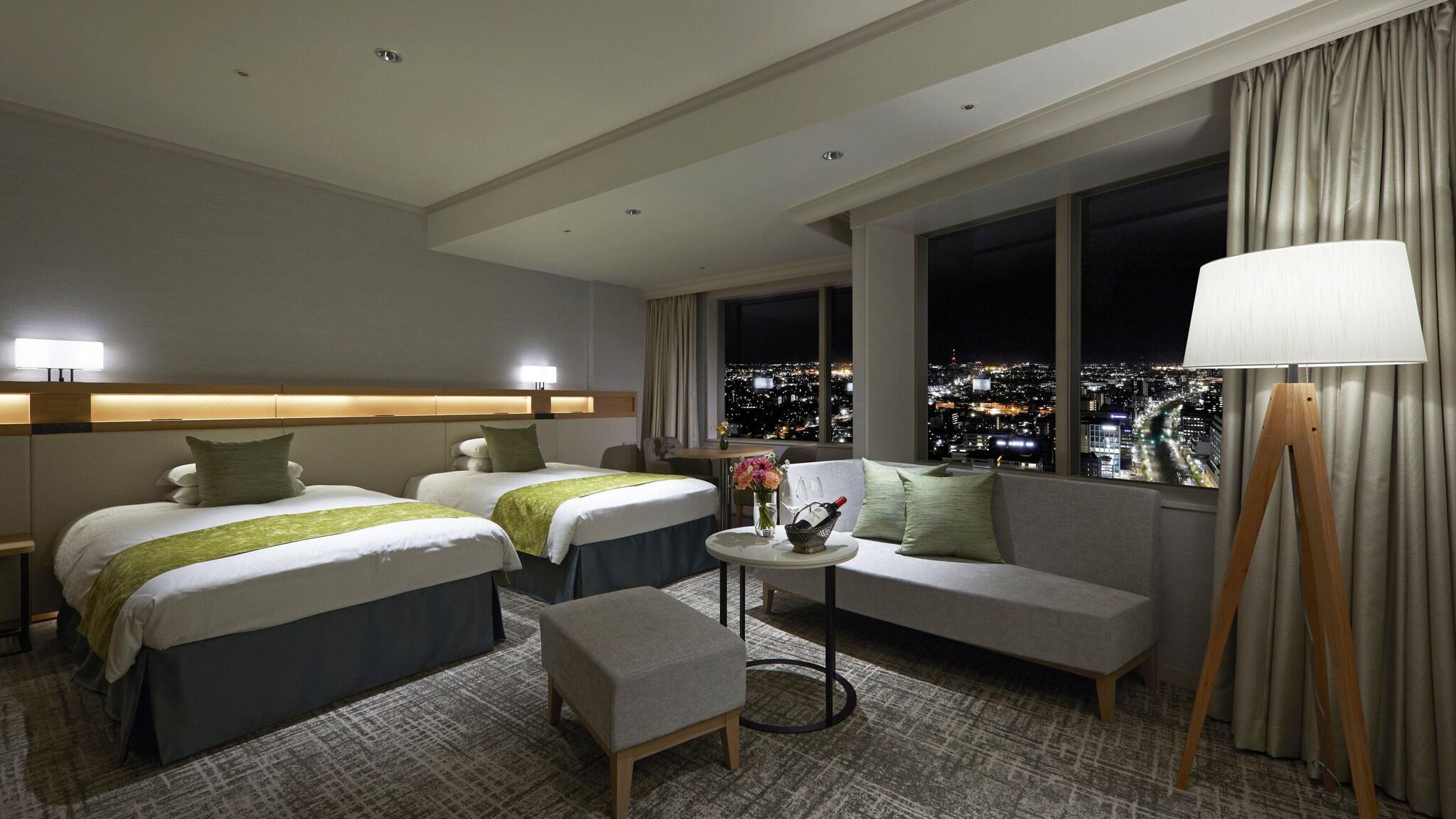 Twin Deluxe Two Beds