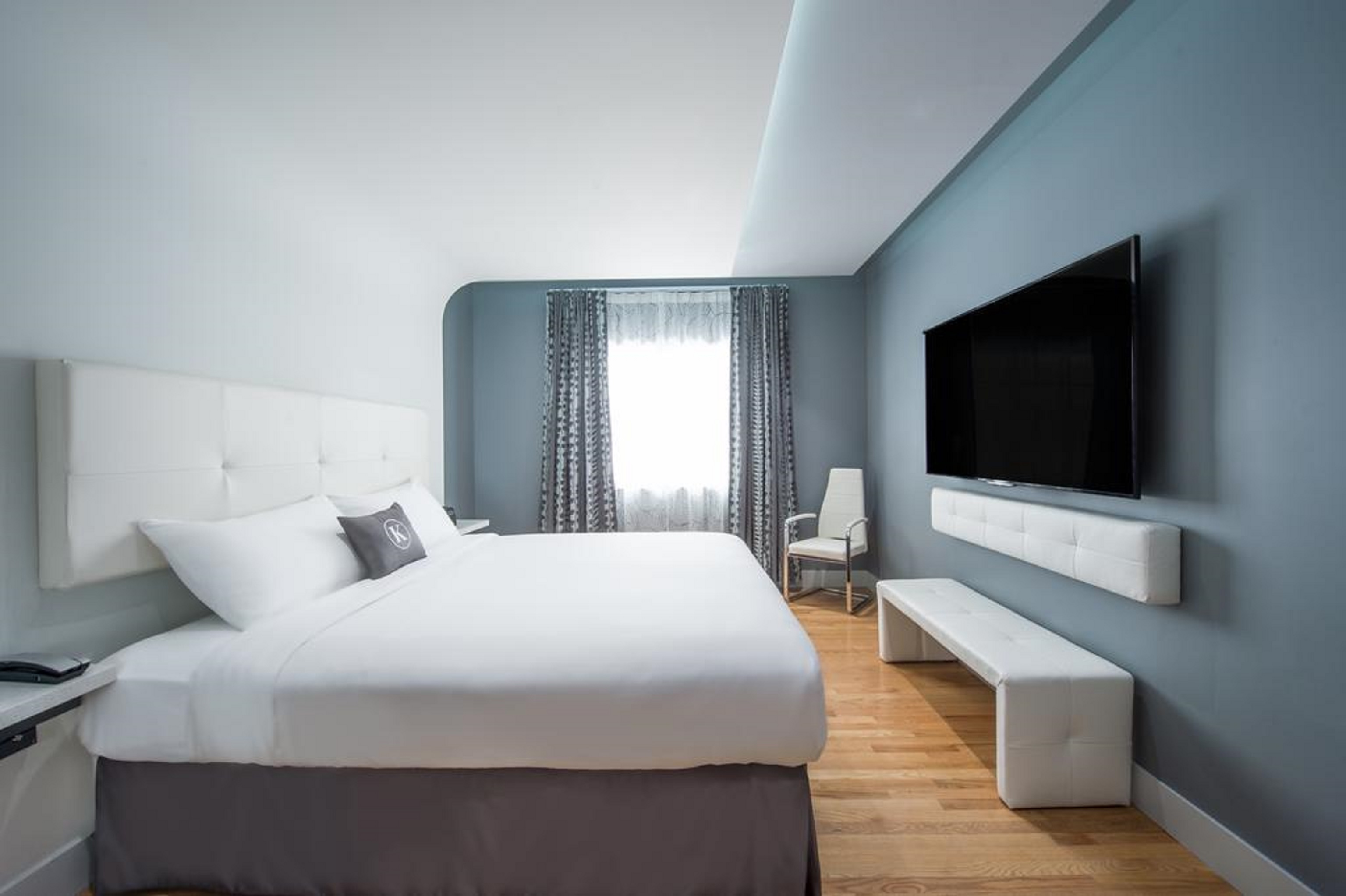 Double Superior King Bed