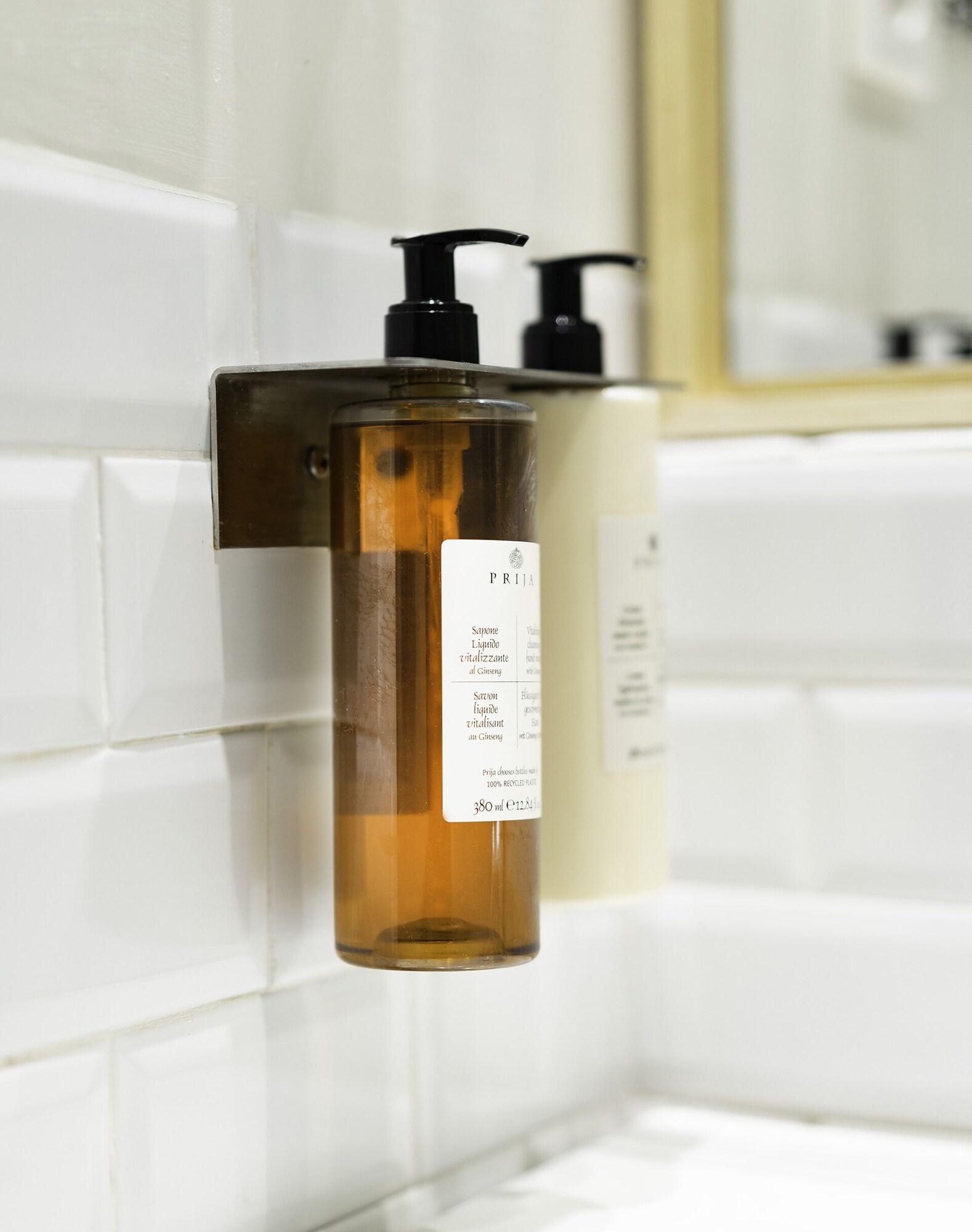 Double Queen Size Bed