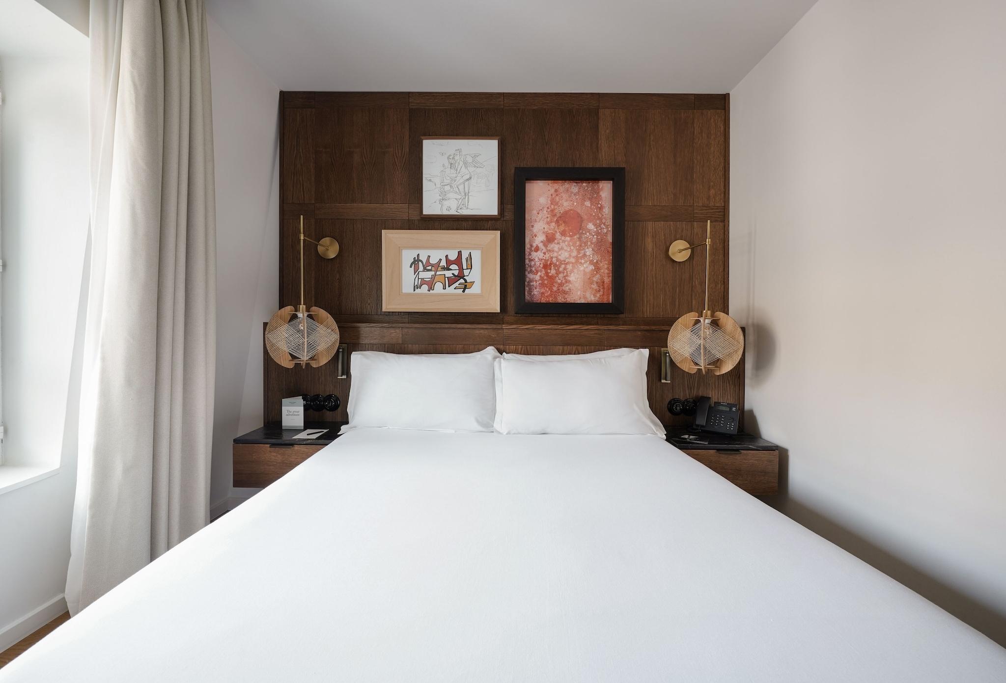 Double Queen Size Bed