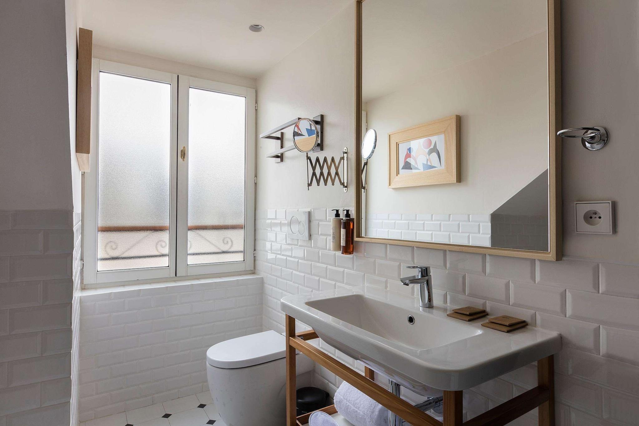 Double Single Premier Queen Bed