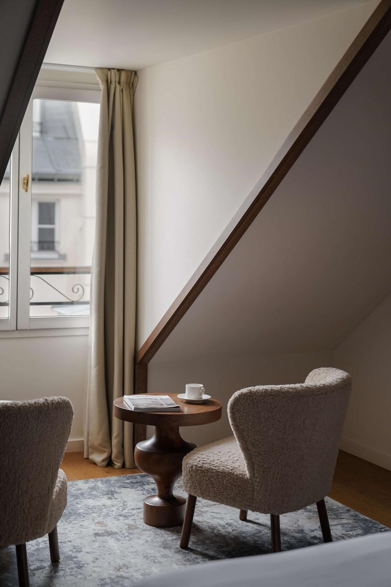 Double Single Premier Queen Bed