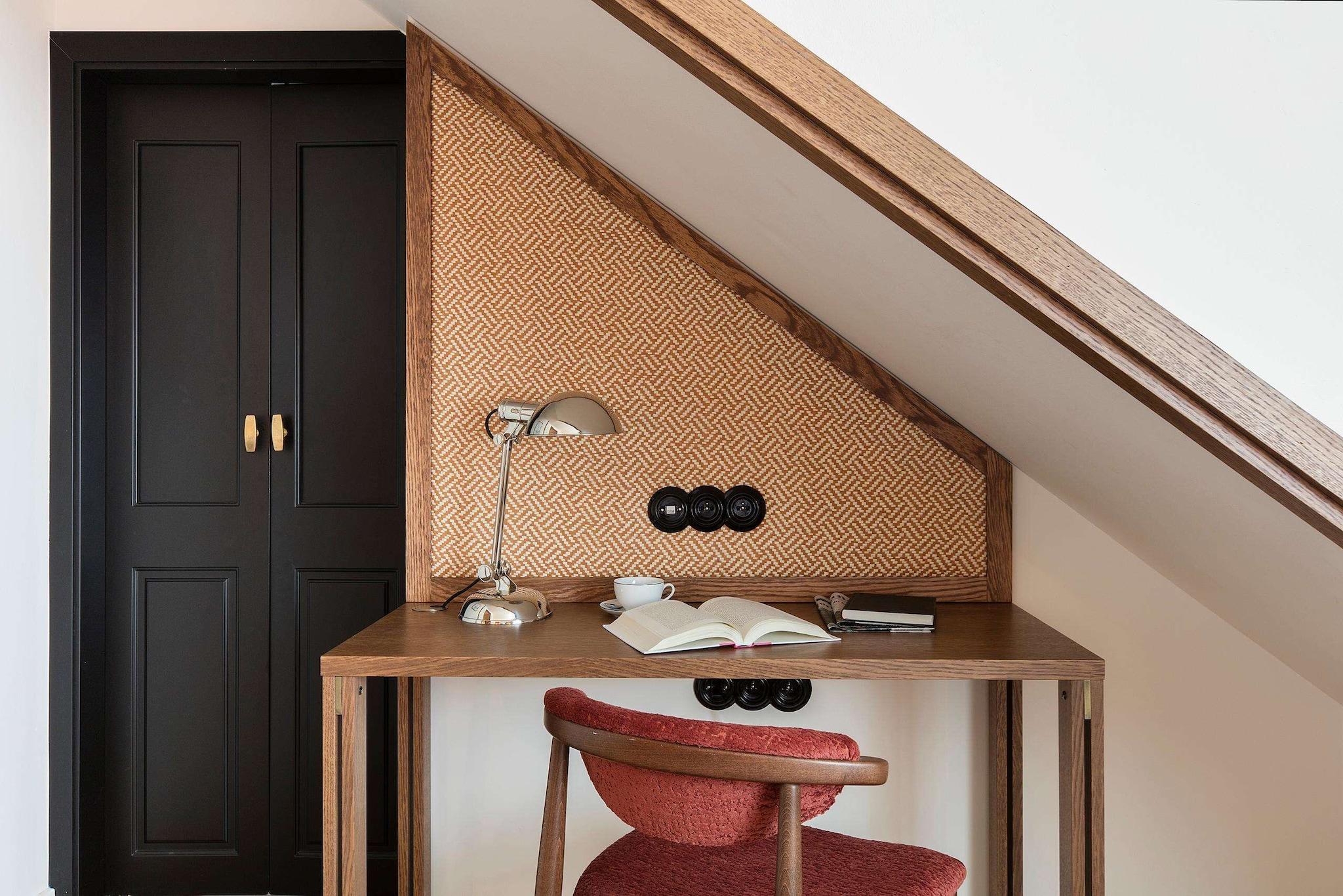 Double Single Premier Queen Bed