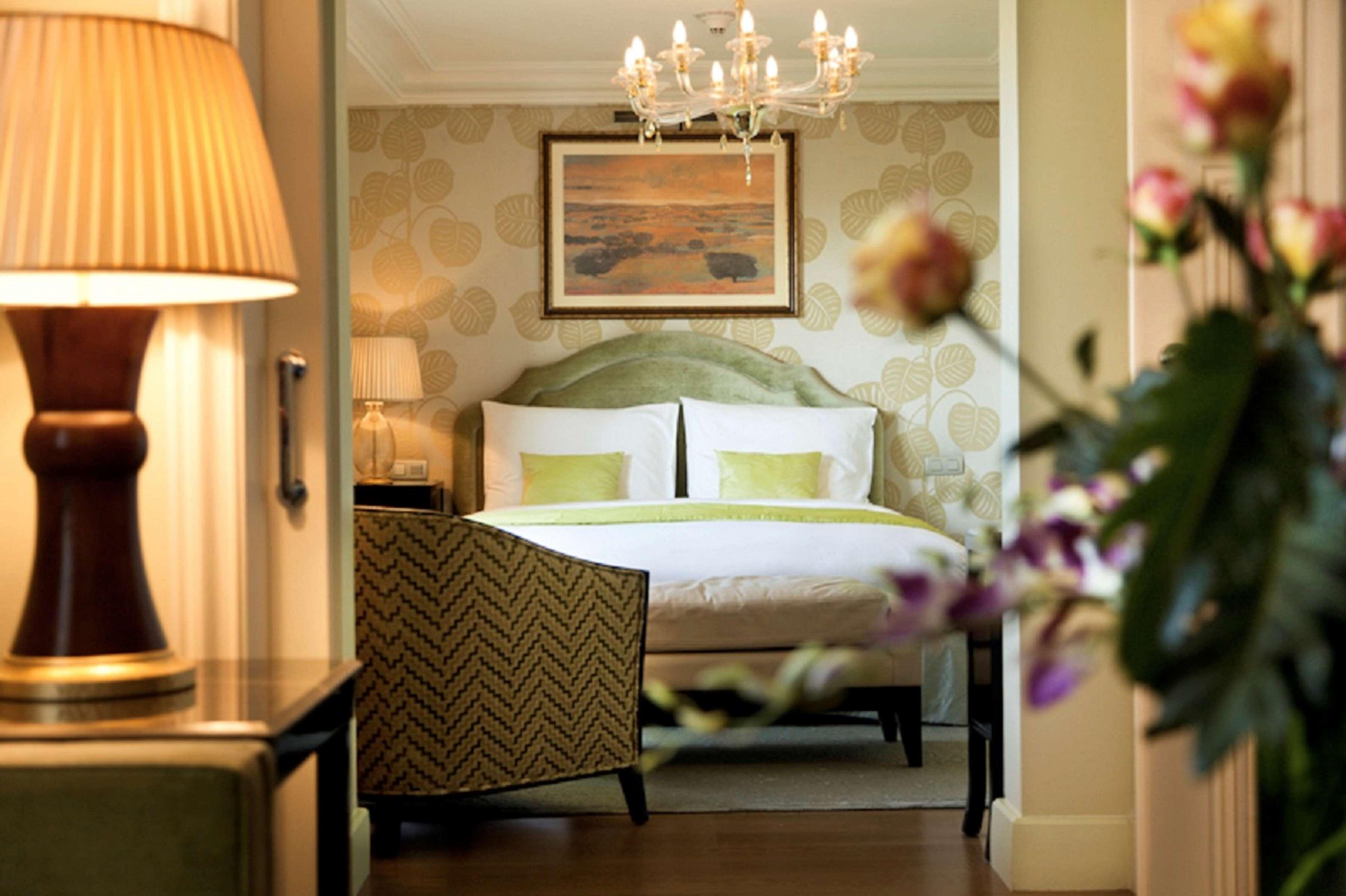 Junior Suite with Views