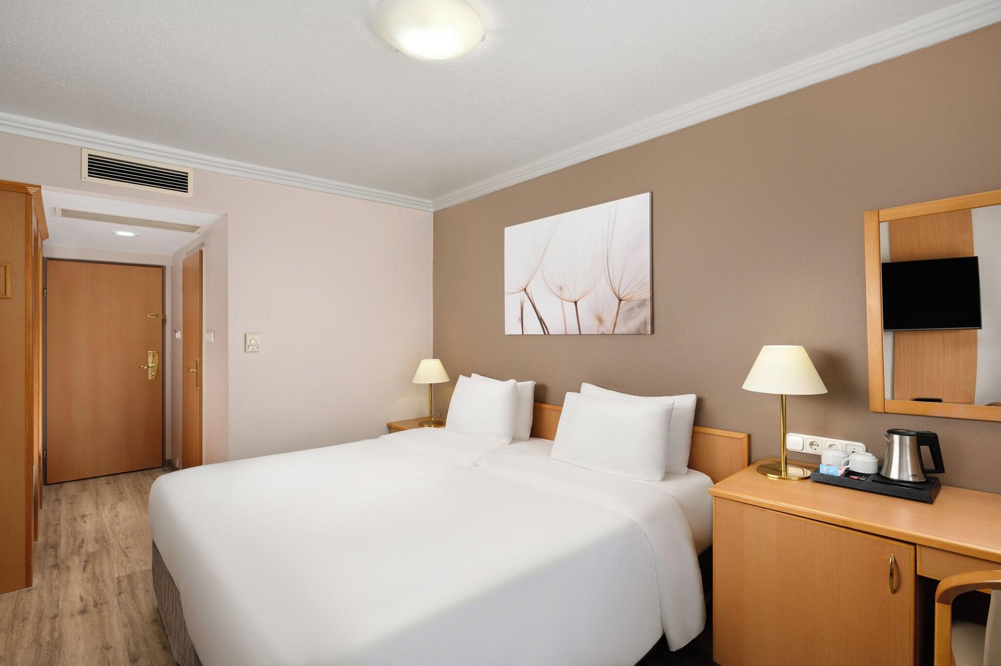 Double Superior King Bed