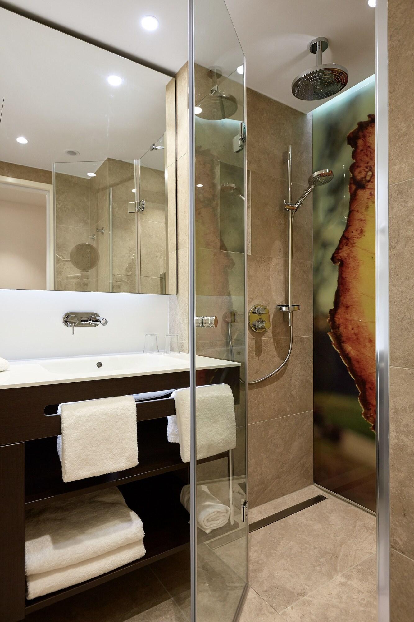 Double Business King Bed