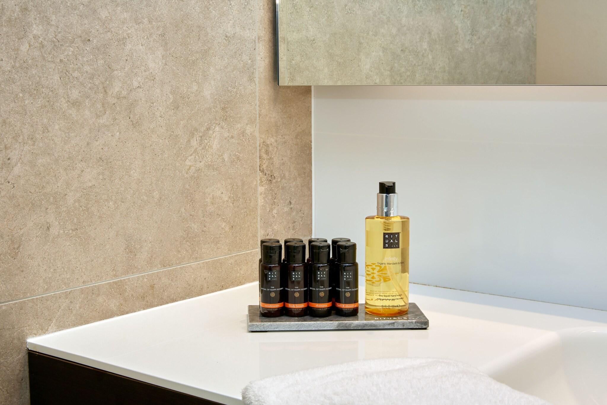 Double Superior King Bed