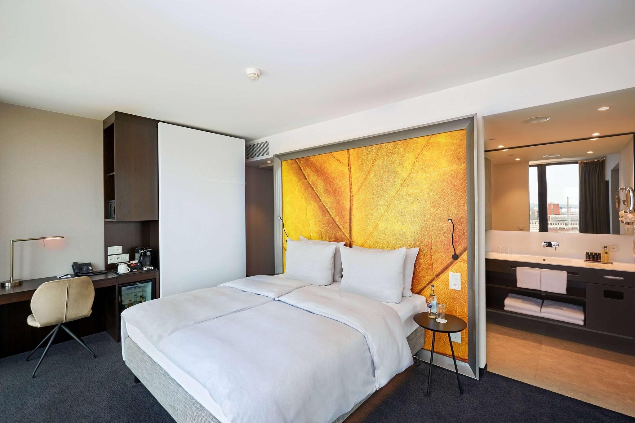 Double Business King Bed