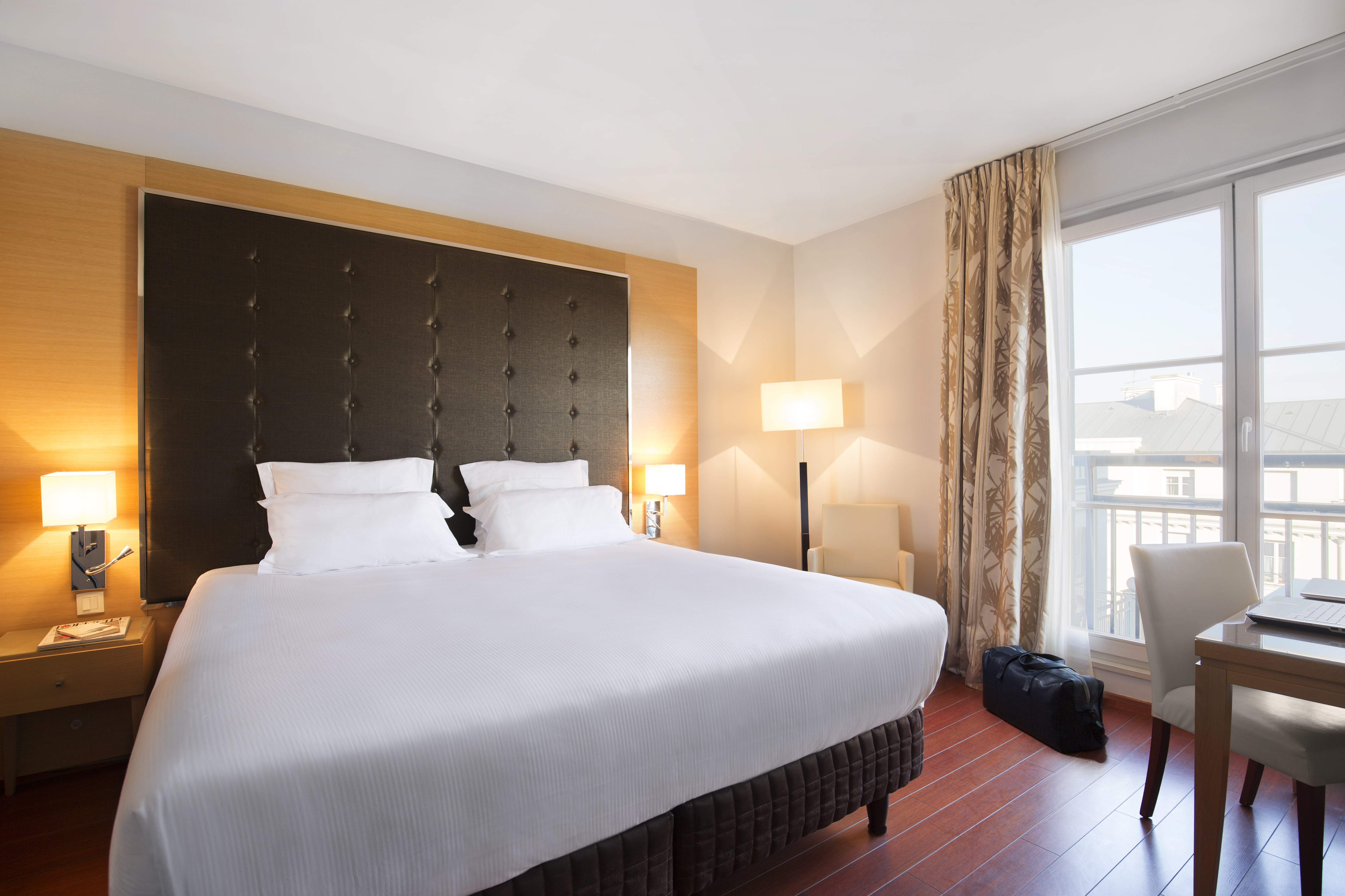 Double Connecting Room