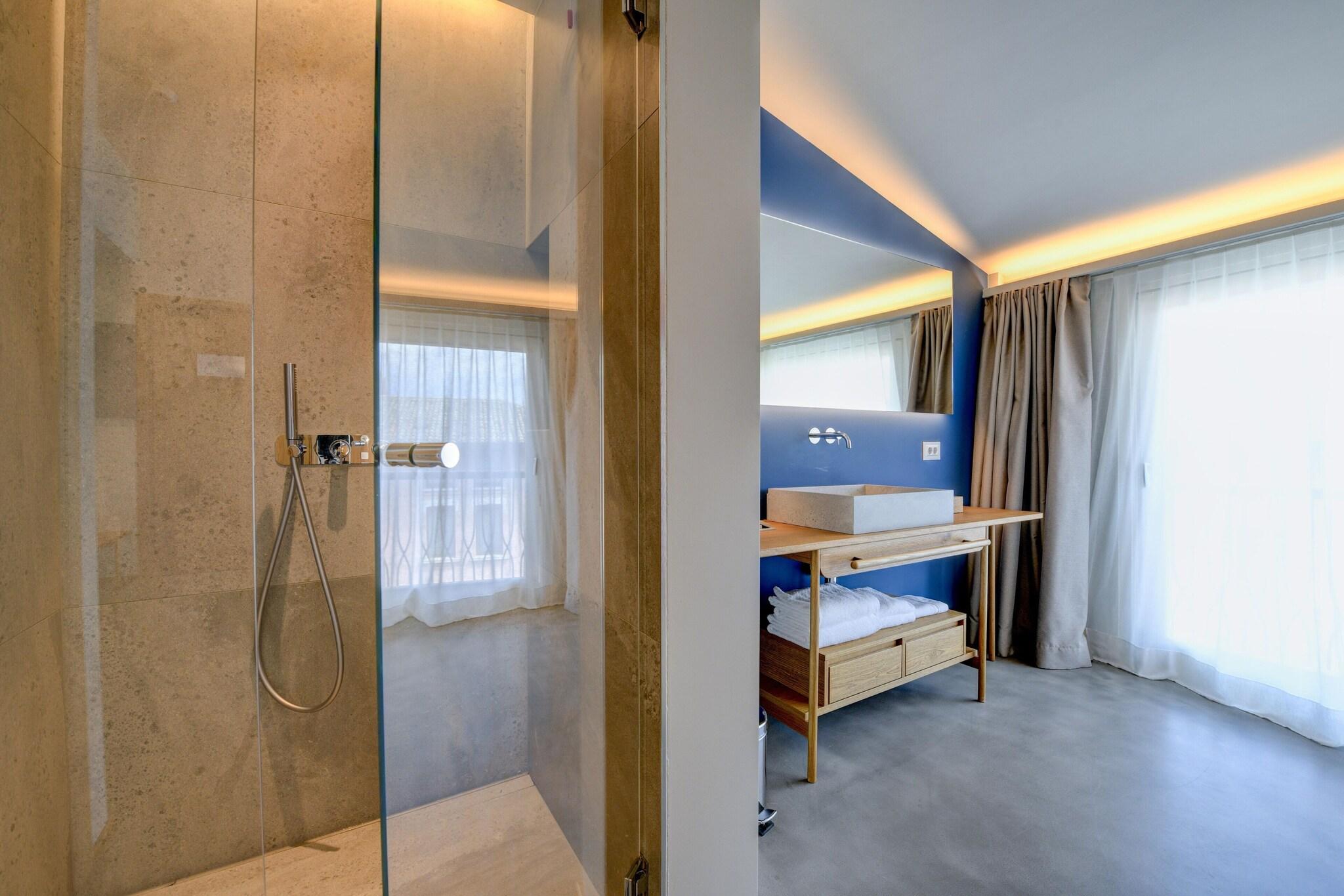 Twin Superior with Views