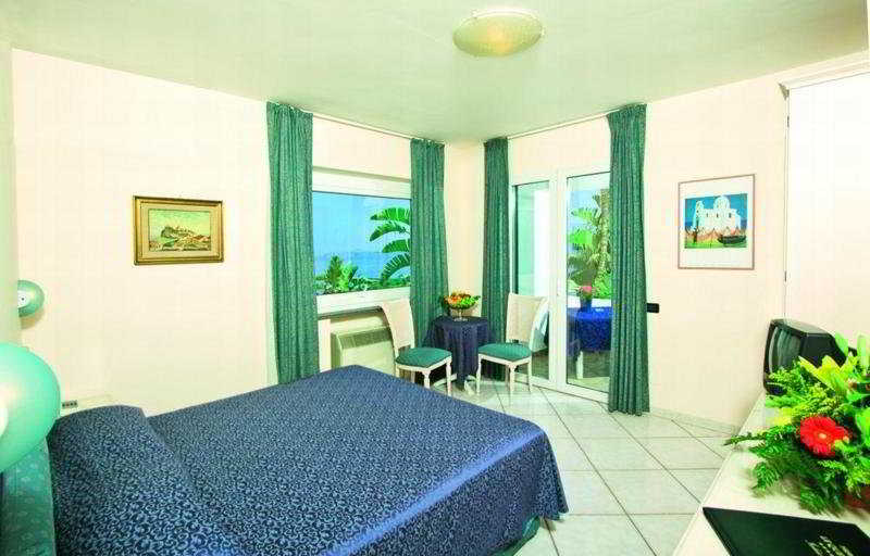 Junior Suite Sea View with Terrace