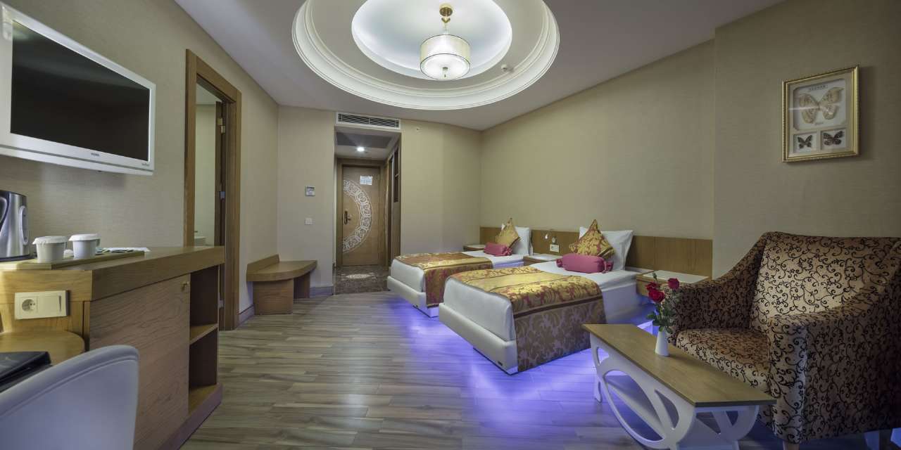 Family Room with Jacuzzi