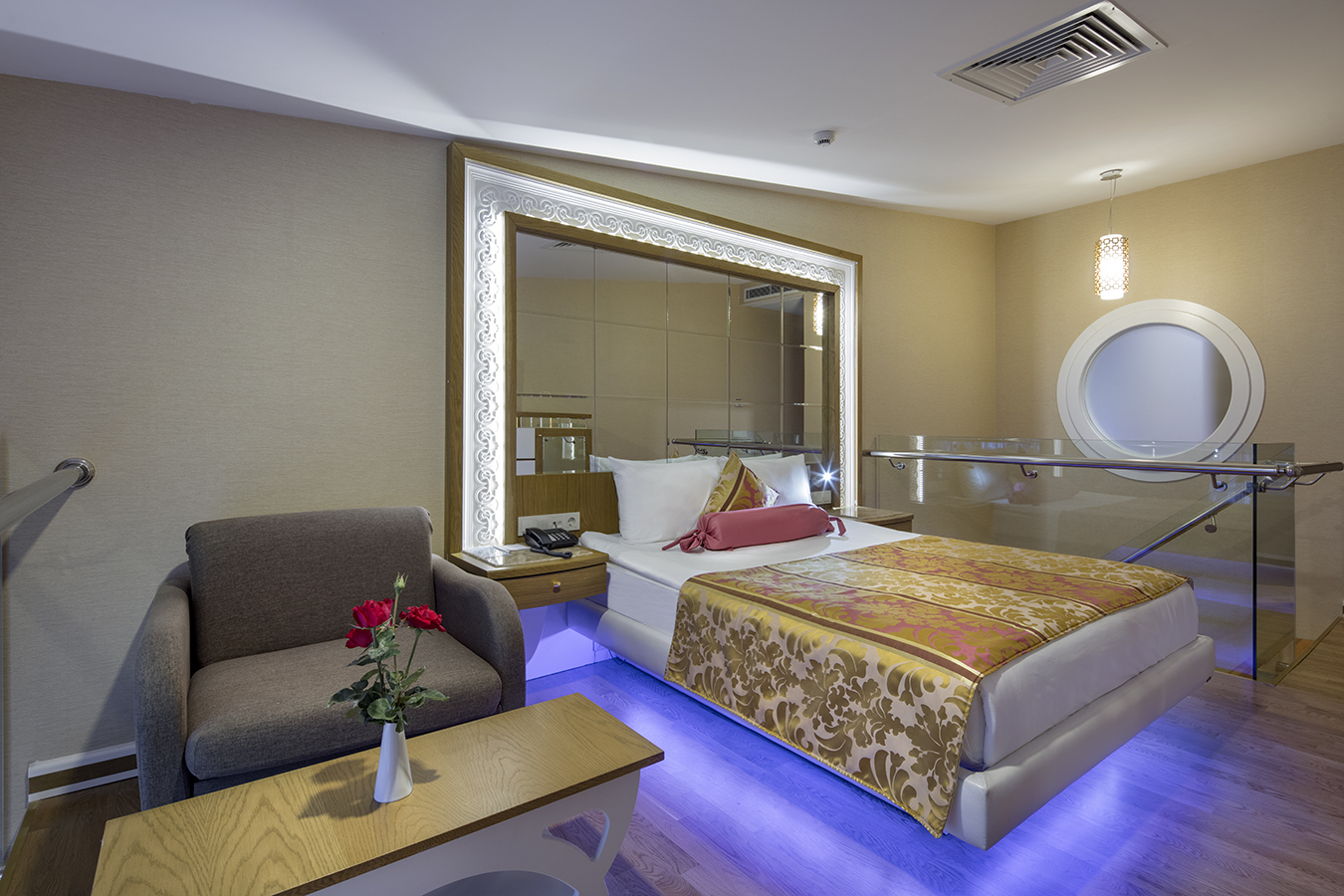 Family Room Land View