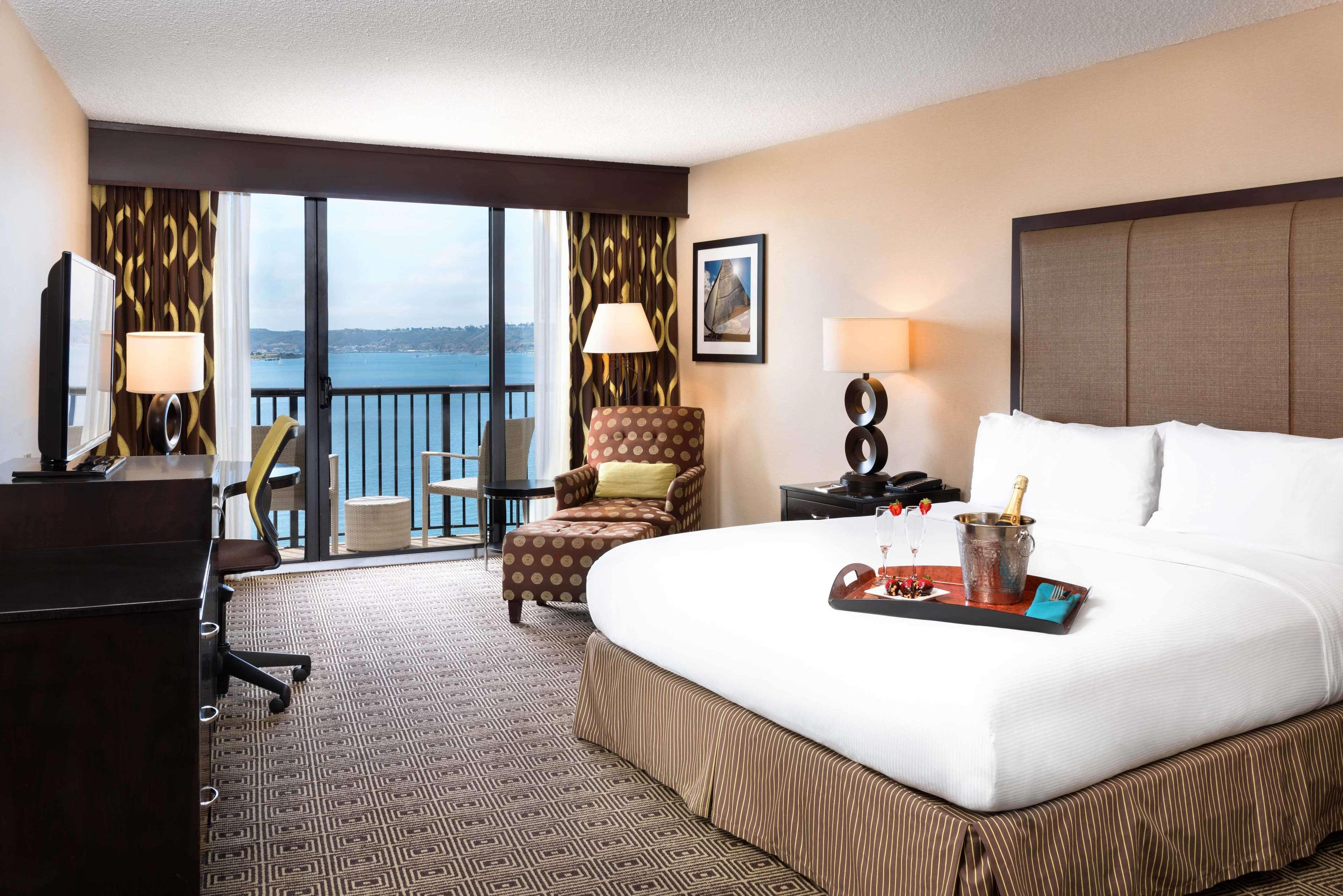 Double King Bed One Bedroom 