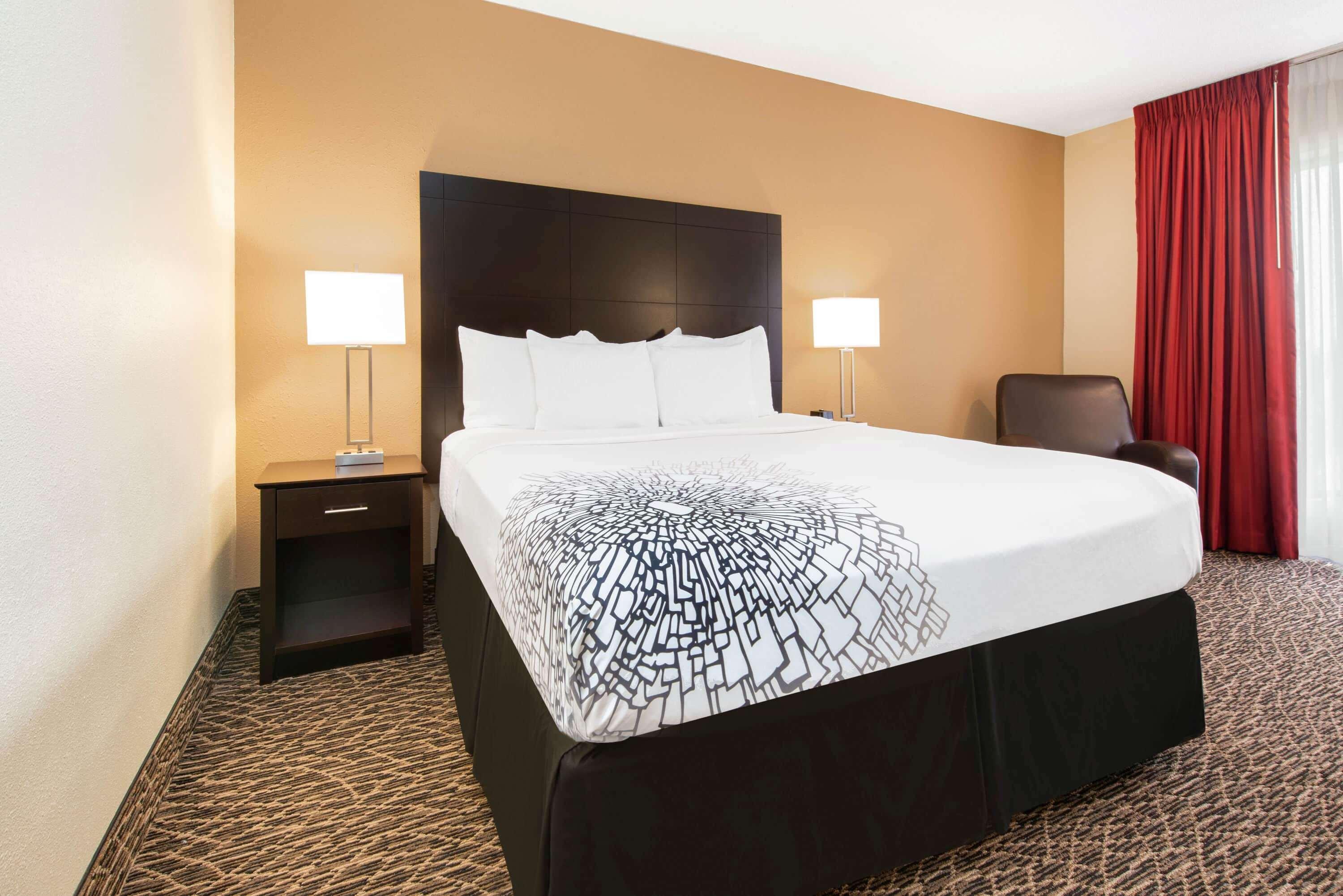 Room Deluxe King Bed