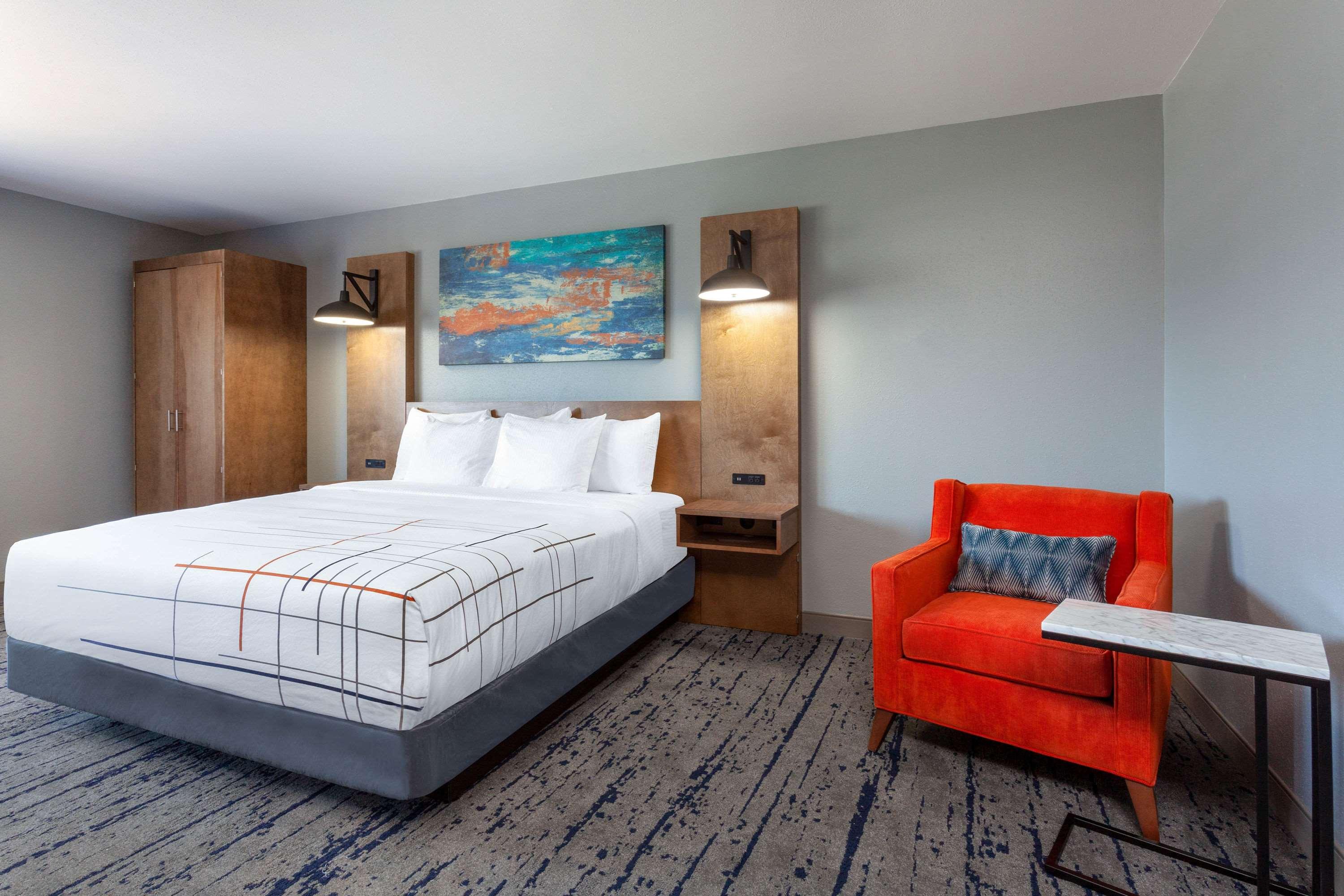 Suite King Bed Non Smoking