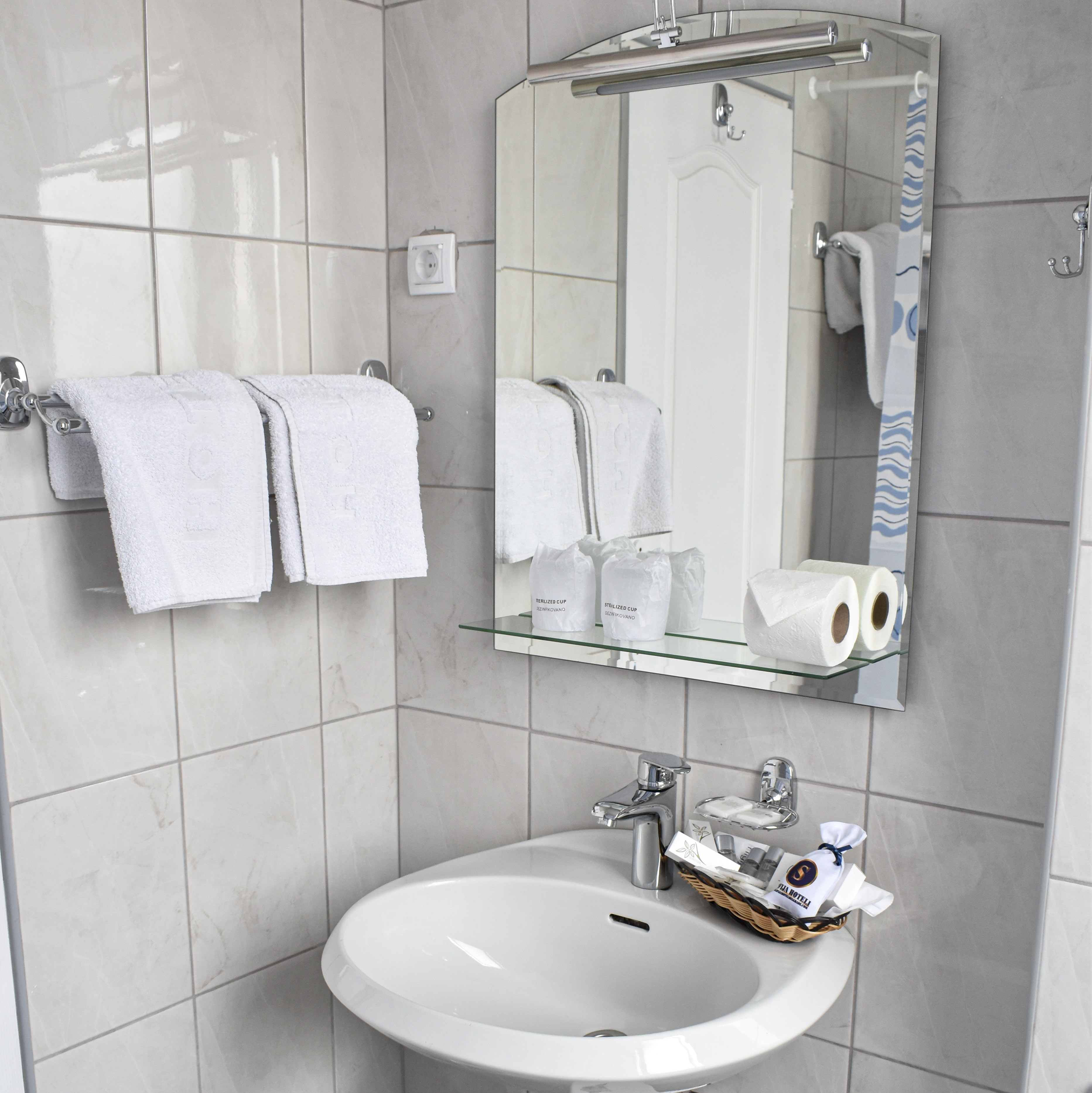 Double Single Superior