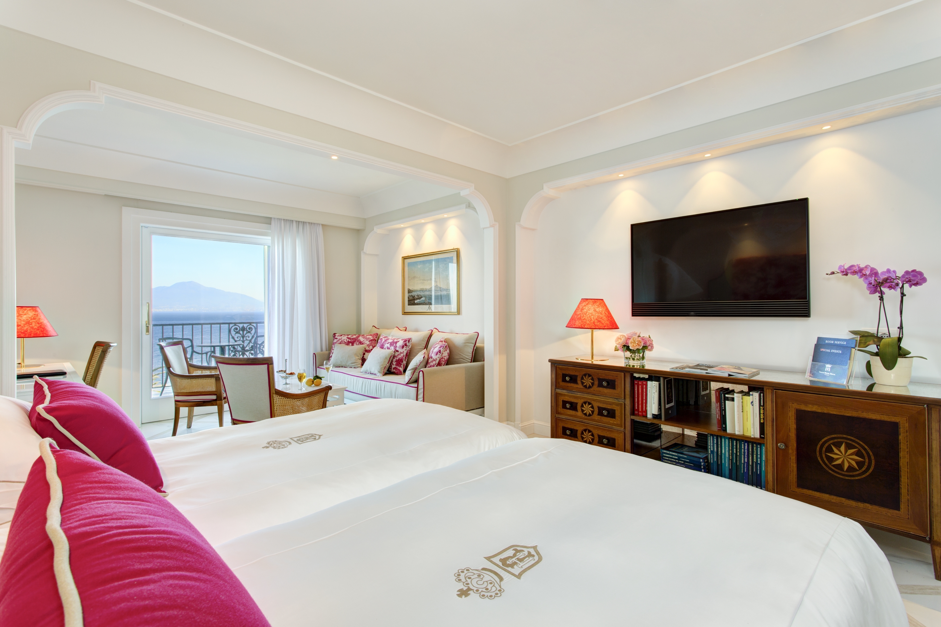 Junior Suite with Jacuzzi with Views