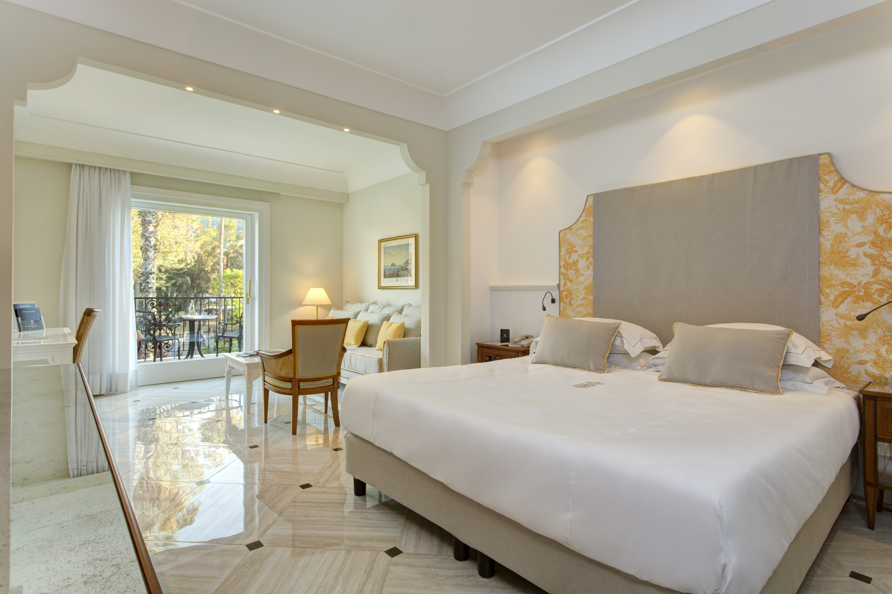 Junior Suite Superior City View