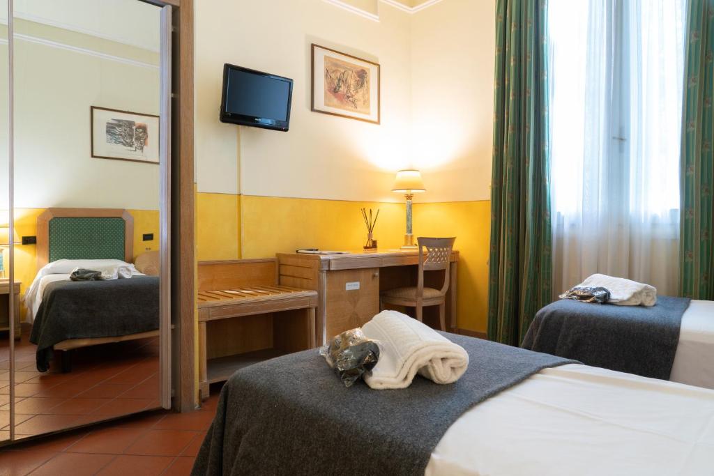 Junior Suite with Balcony