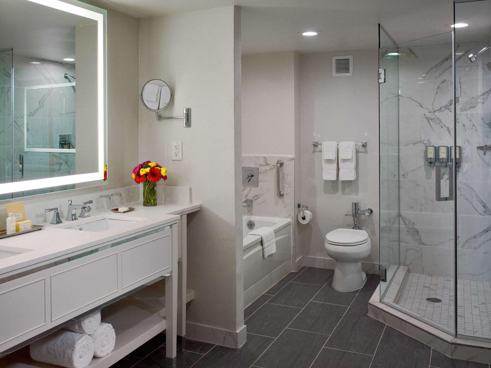 Suite Inner-king Size Bed