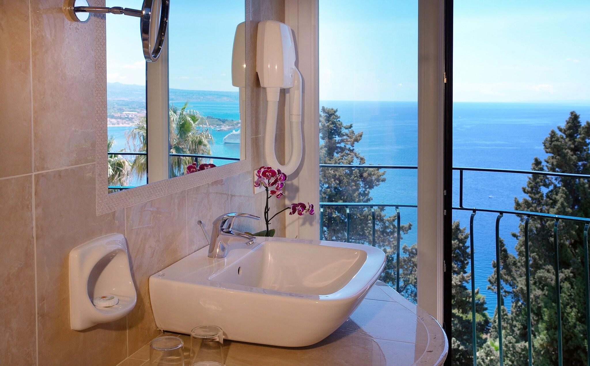 Double or Twin Classic Sea View