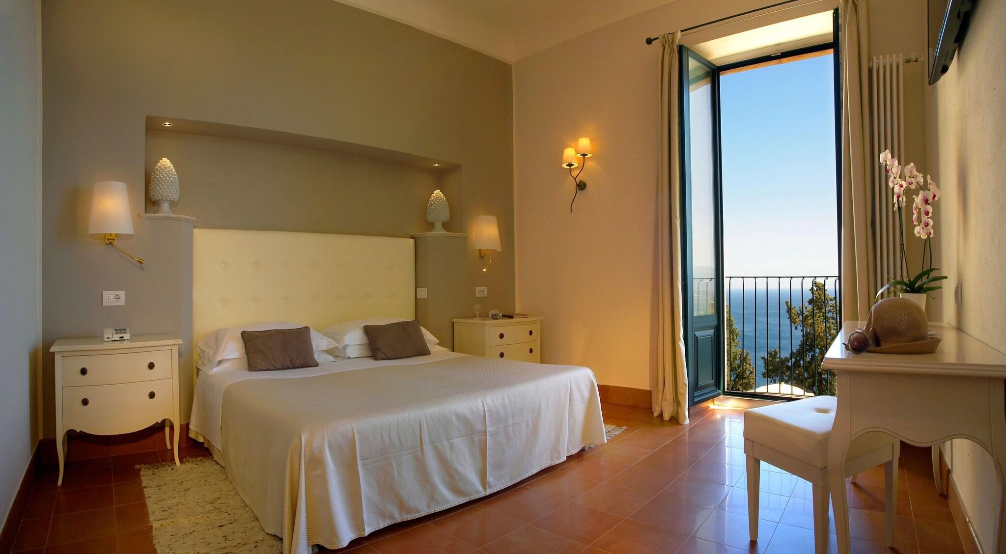 Double or Twin Classic Sea View