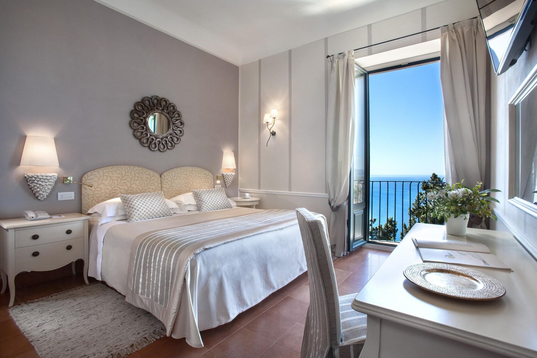 Double or Twin Classic Sea View