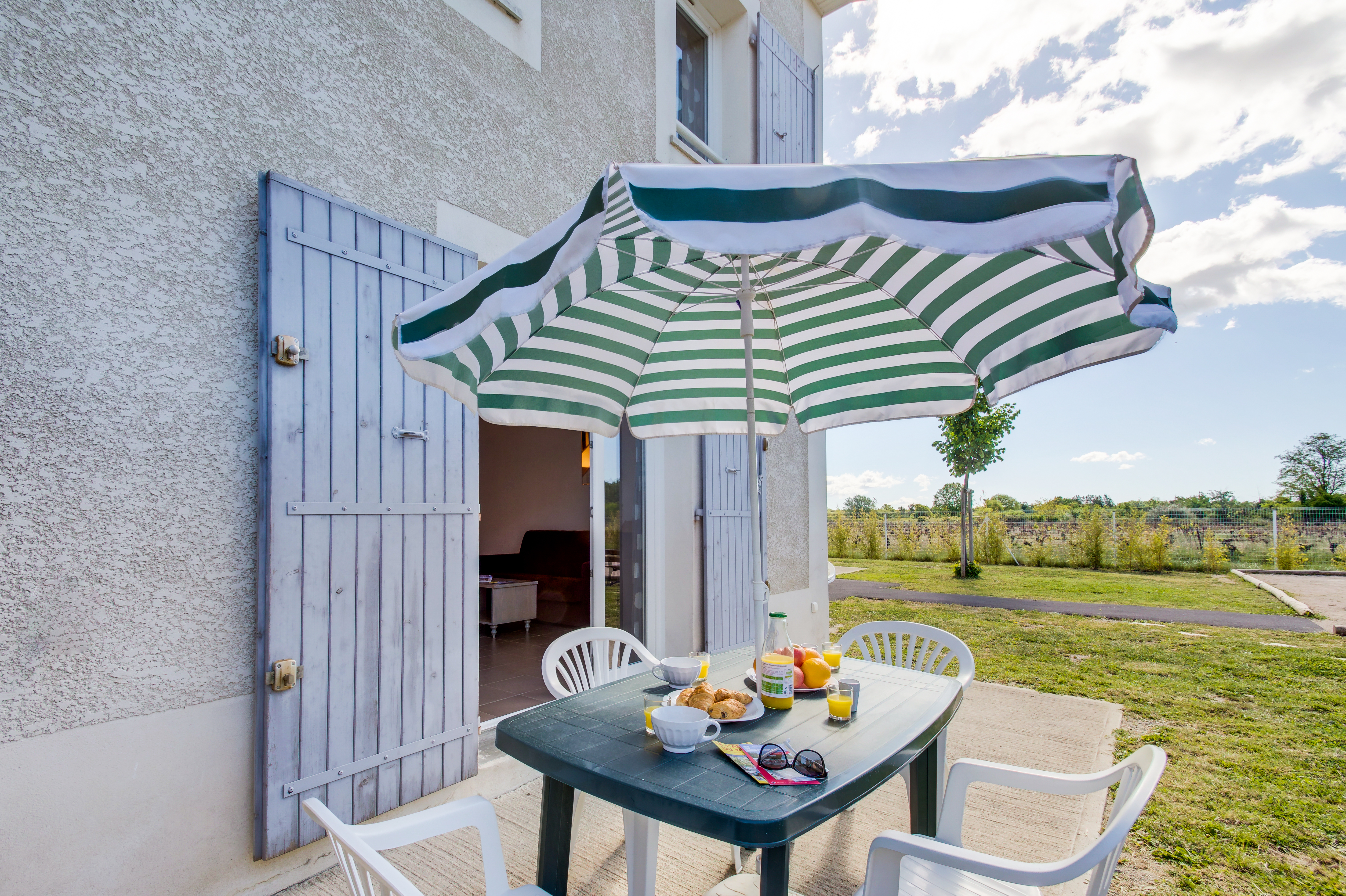 Home Capacity 6 Two Bedrooms