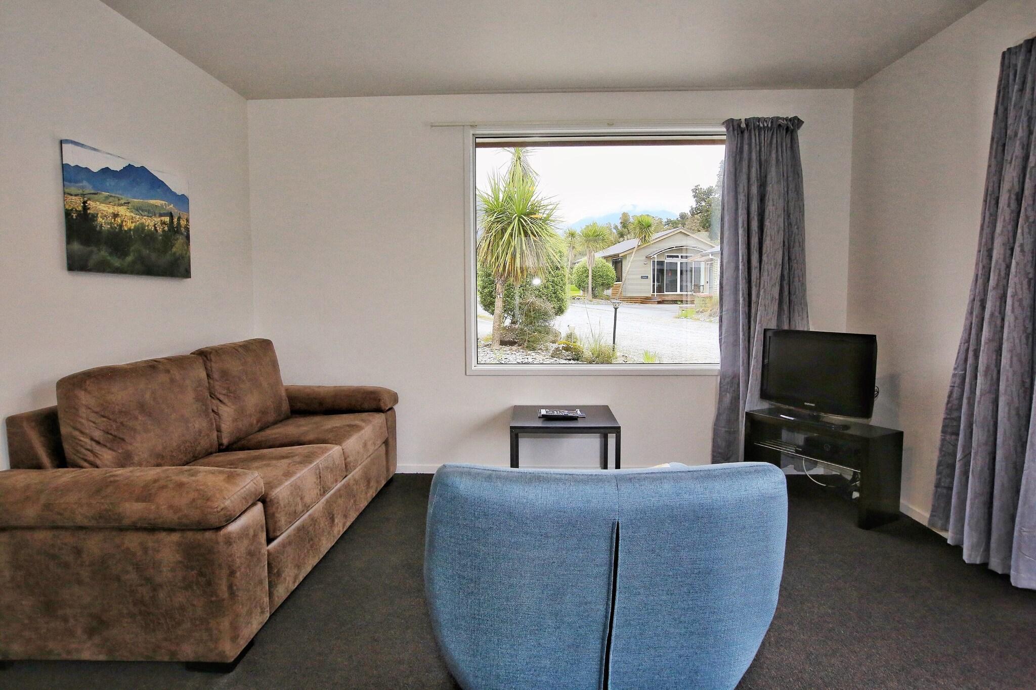 Chalet Queen Size Bed