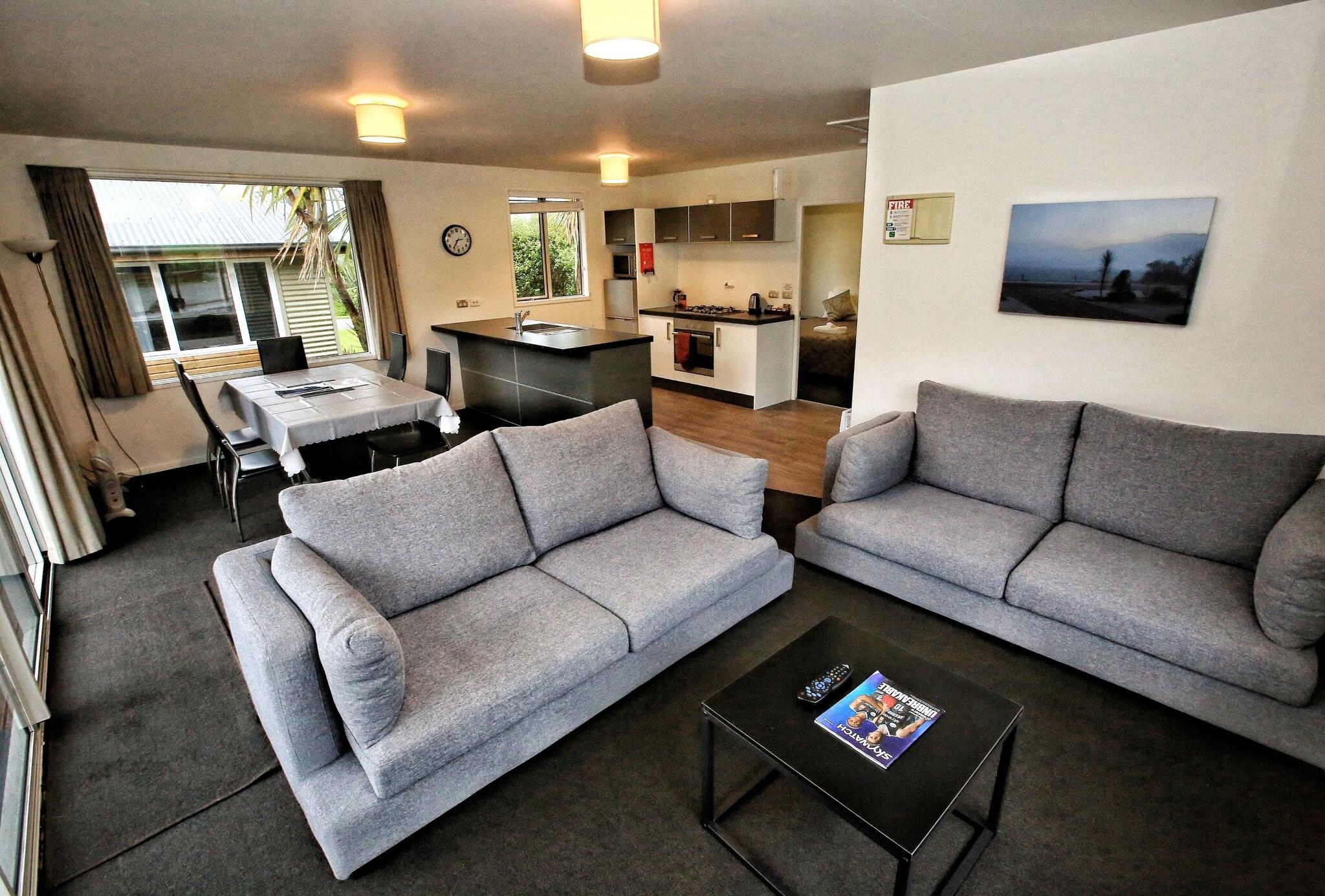 Chalet Queen Size Bed