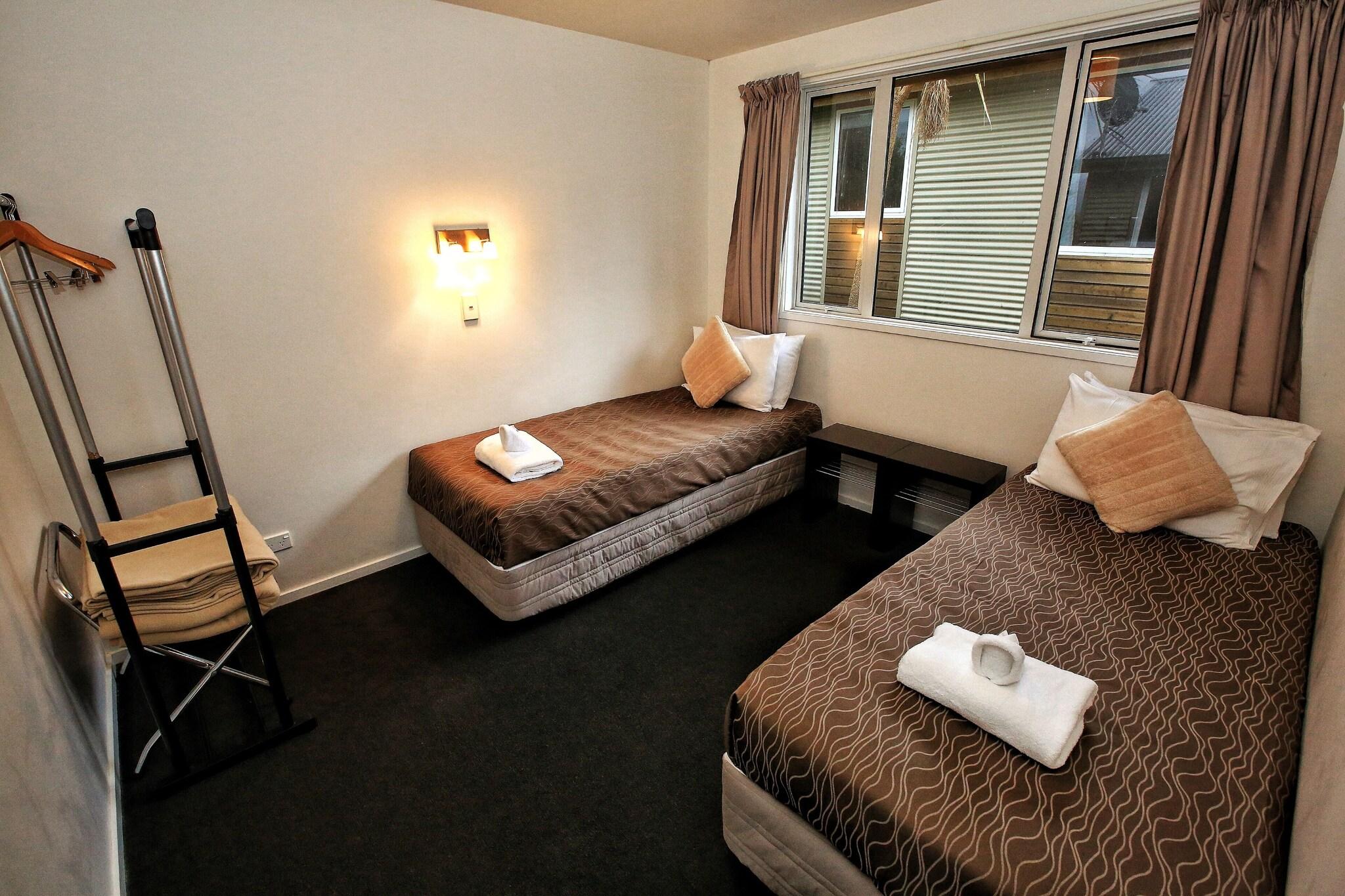 Chalet Queen Size Bed