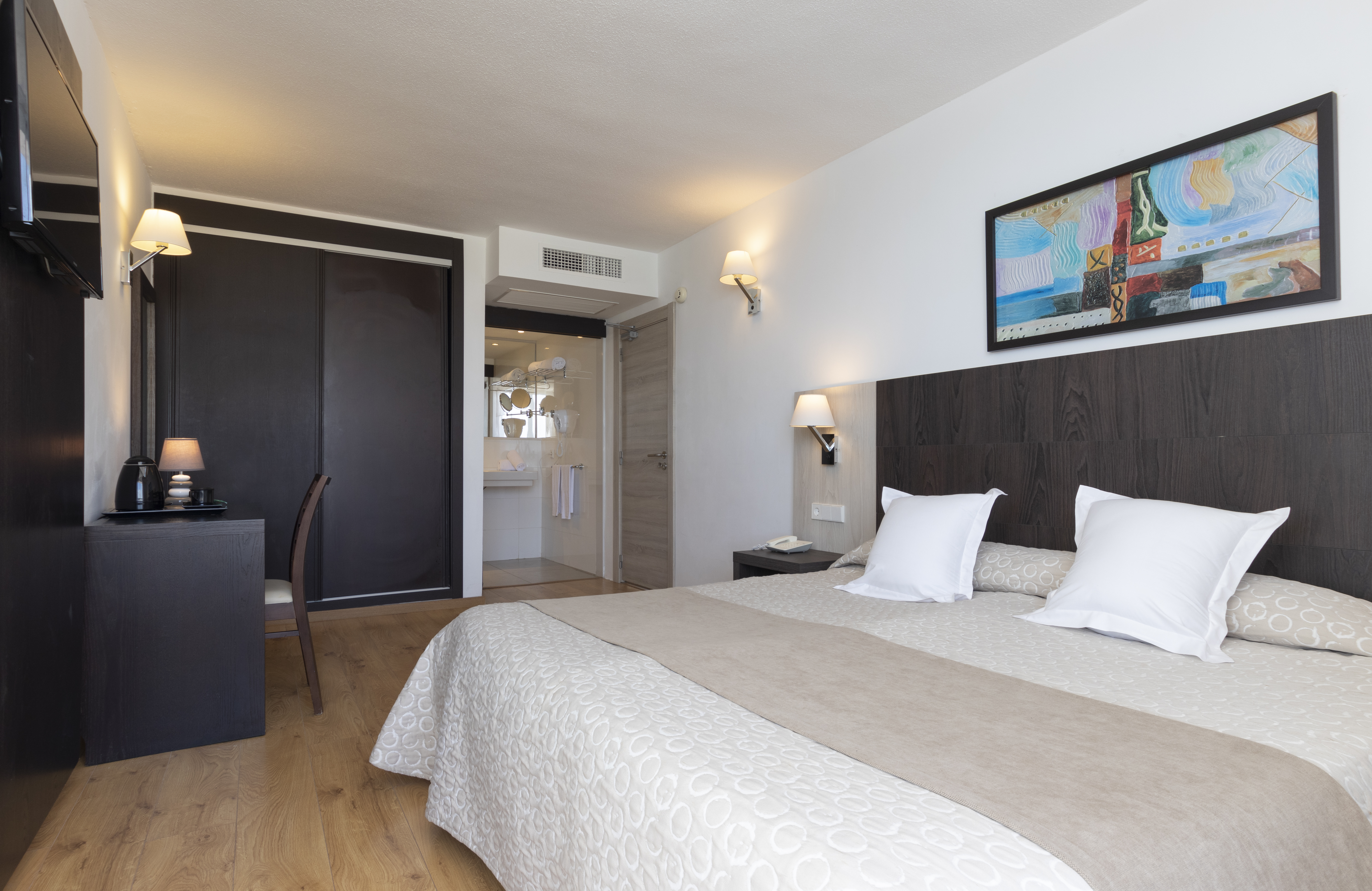 Double or Twin Standard