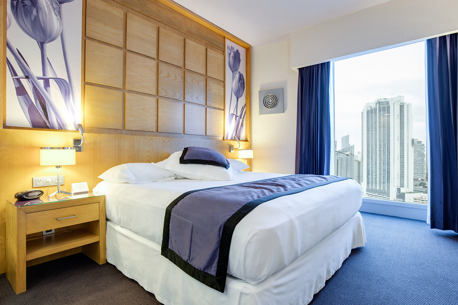 Family Room King Size Bed