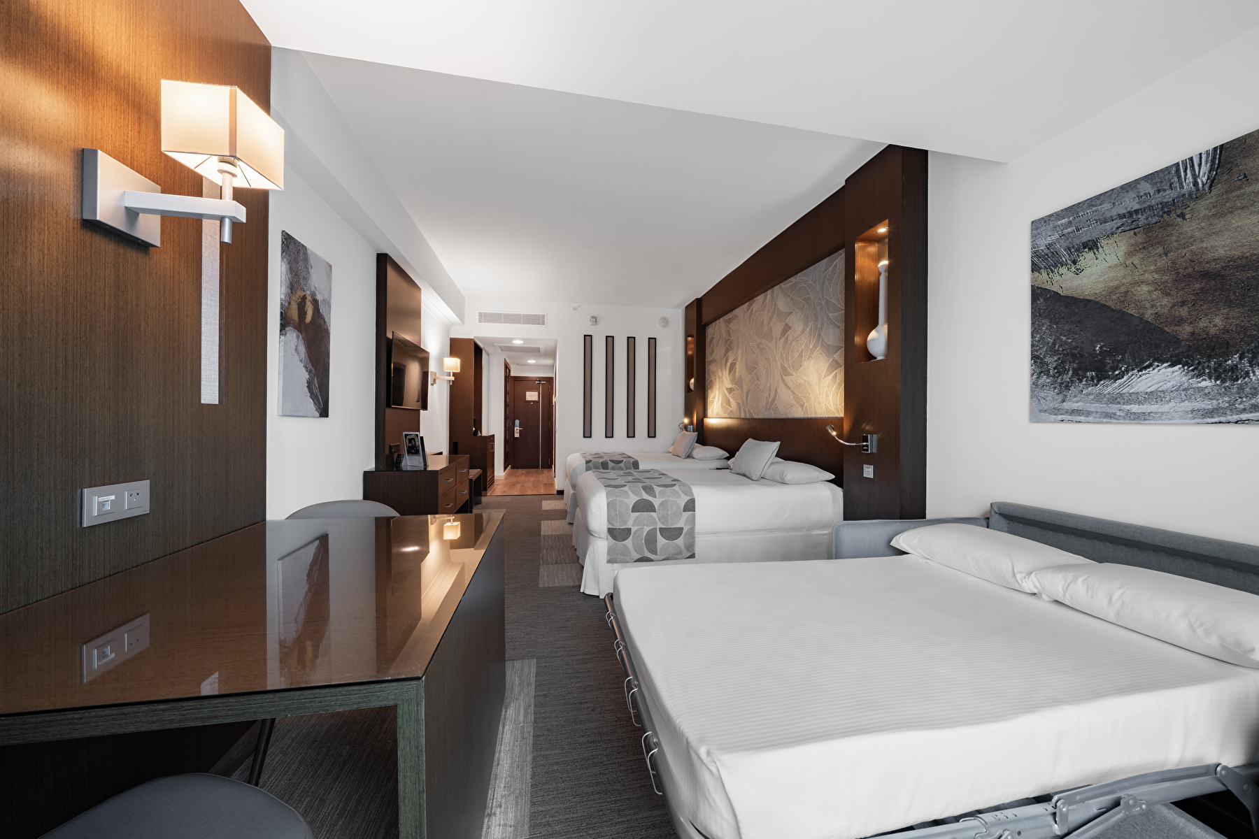 Family Room Deluxe
