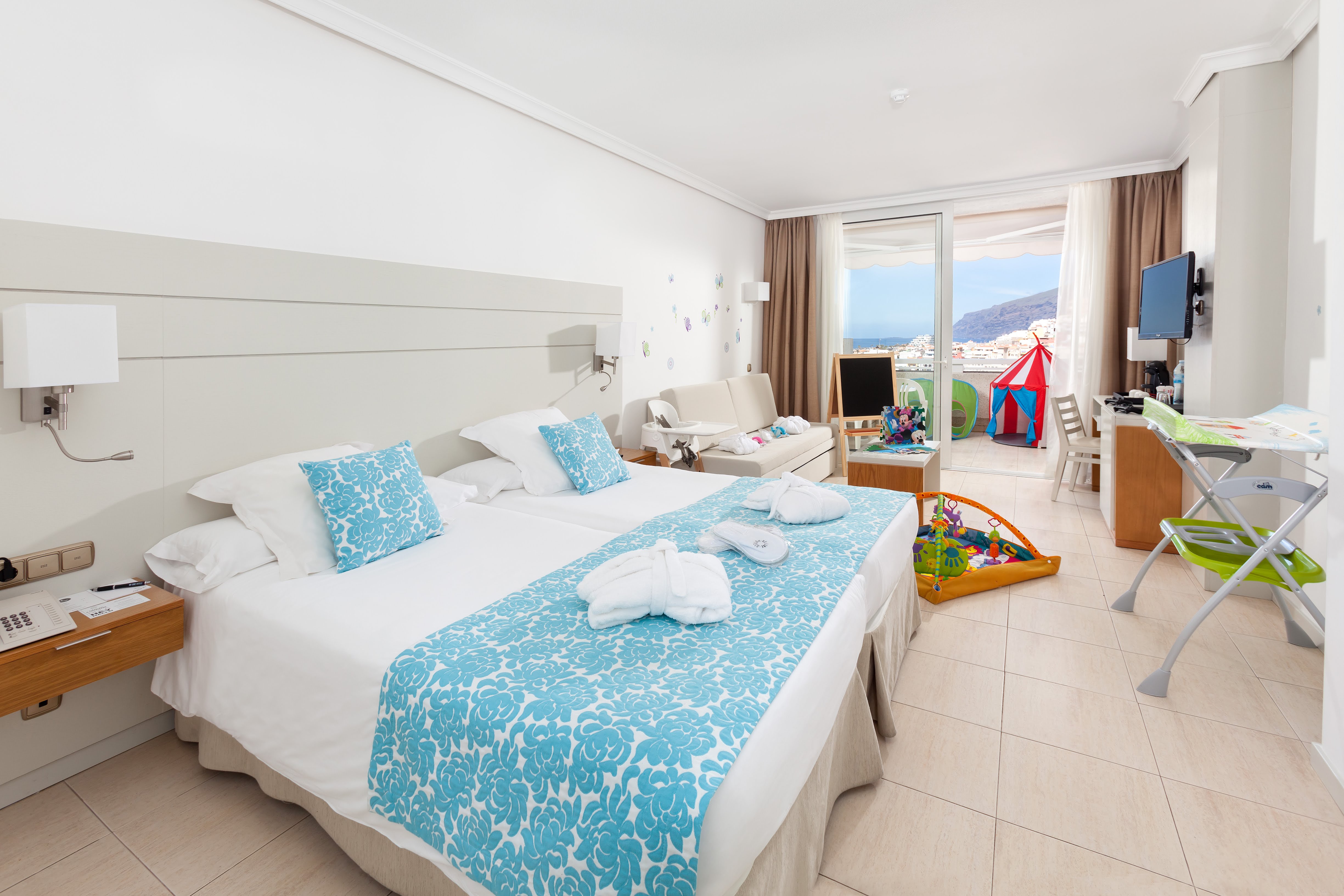 Family Room Superior