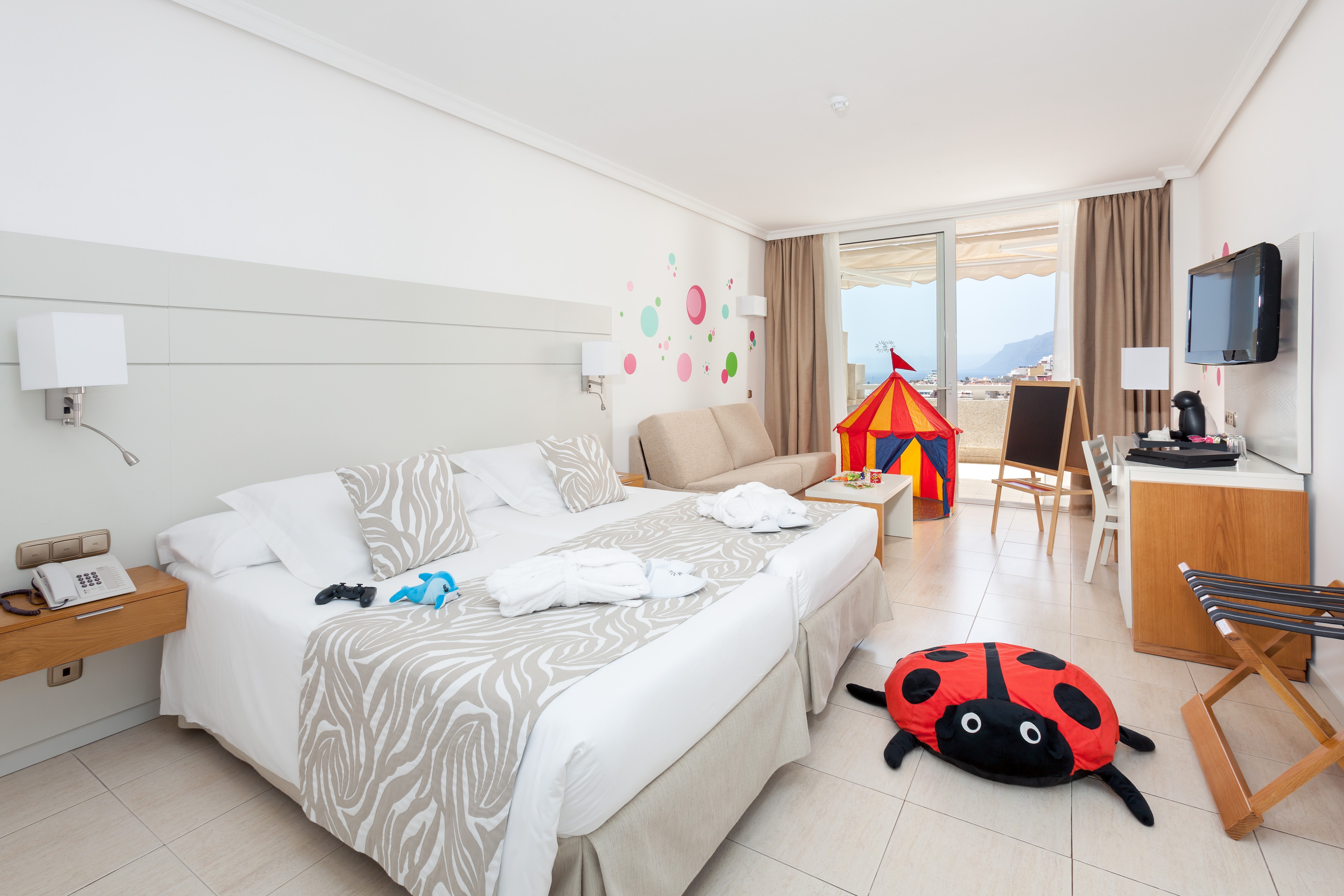 Family Room Superior